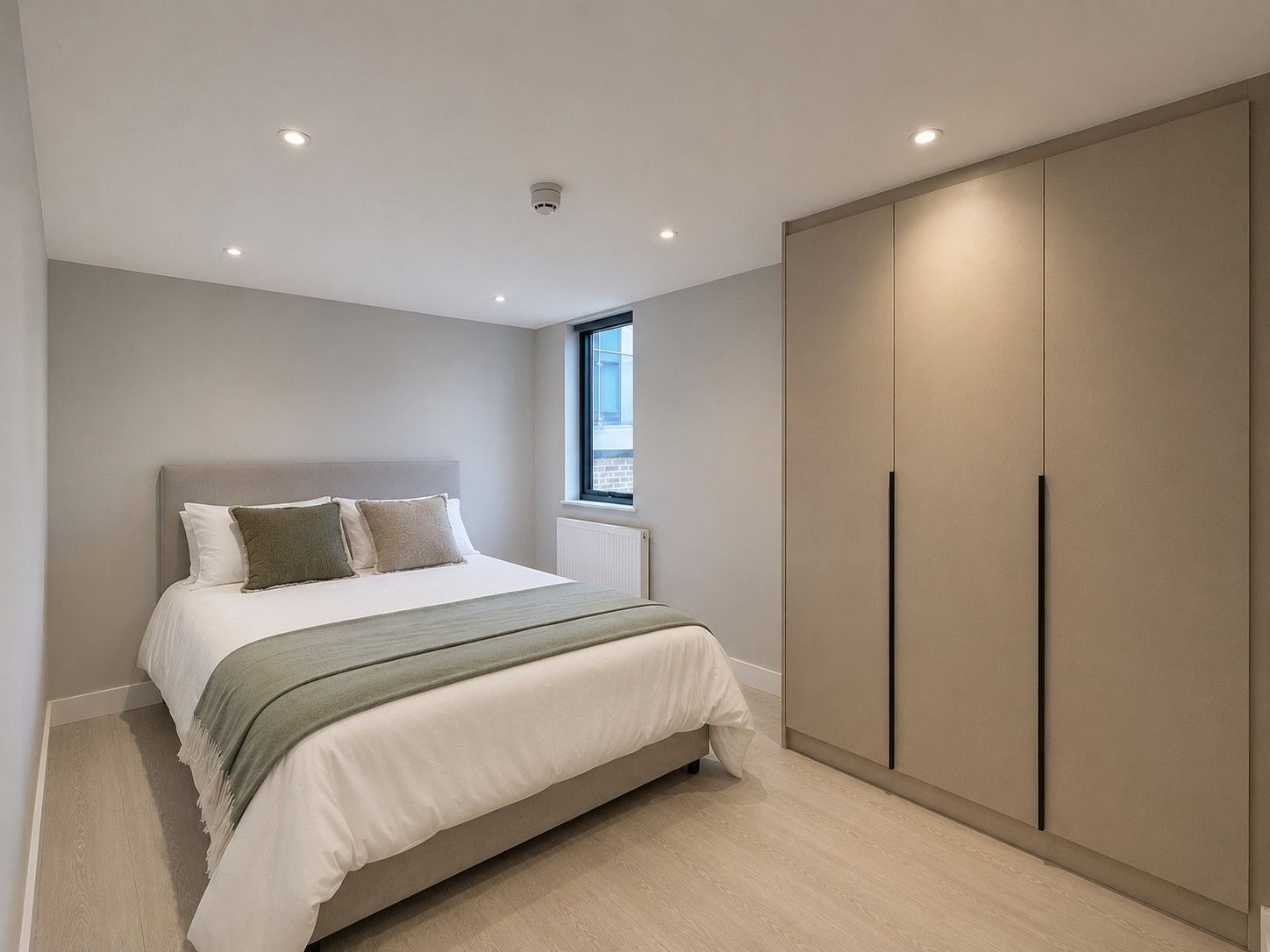 2 bedroom apartment flat/apartment To Let in Willesden - Property photograph