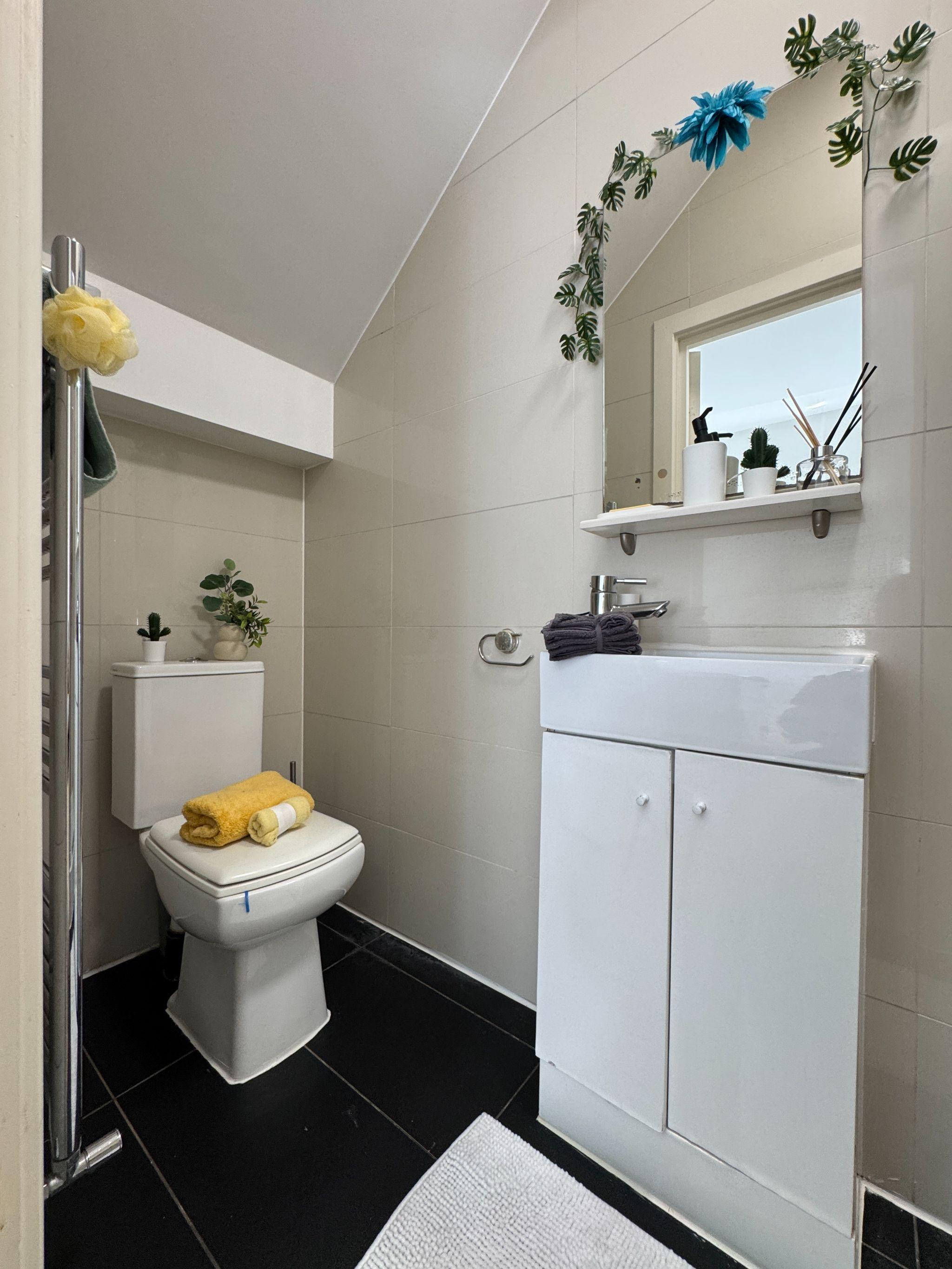1 bedroom apartment flat/apartment To Let in Enfield - Photograph 10