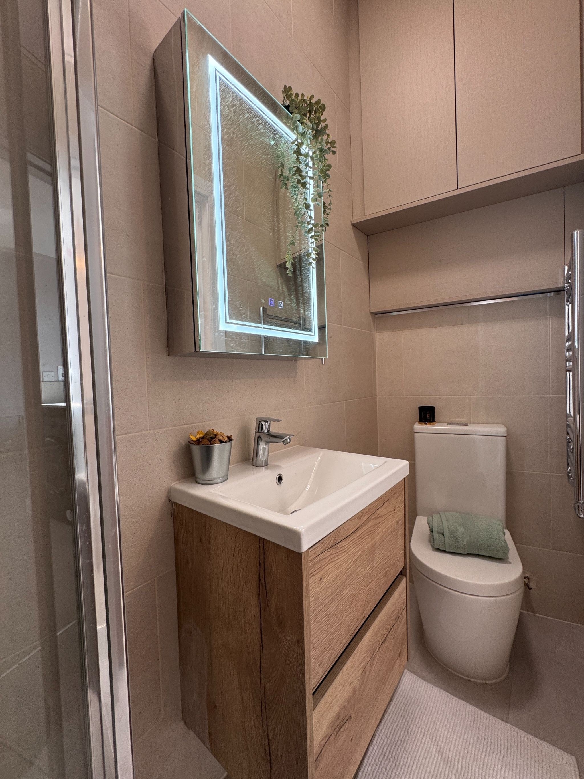 1 bedroom studio flat/apartment To Let in Willesden - Photograph 7