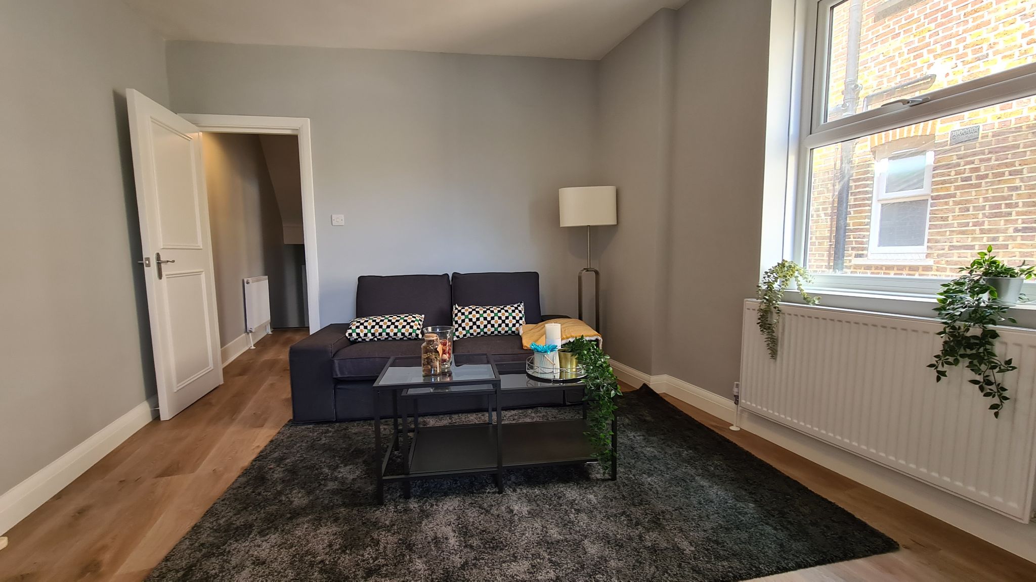 2 bedroom apartment flat/apartment To Let in Willesden - Property photograph