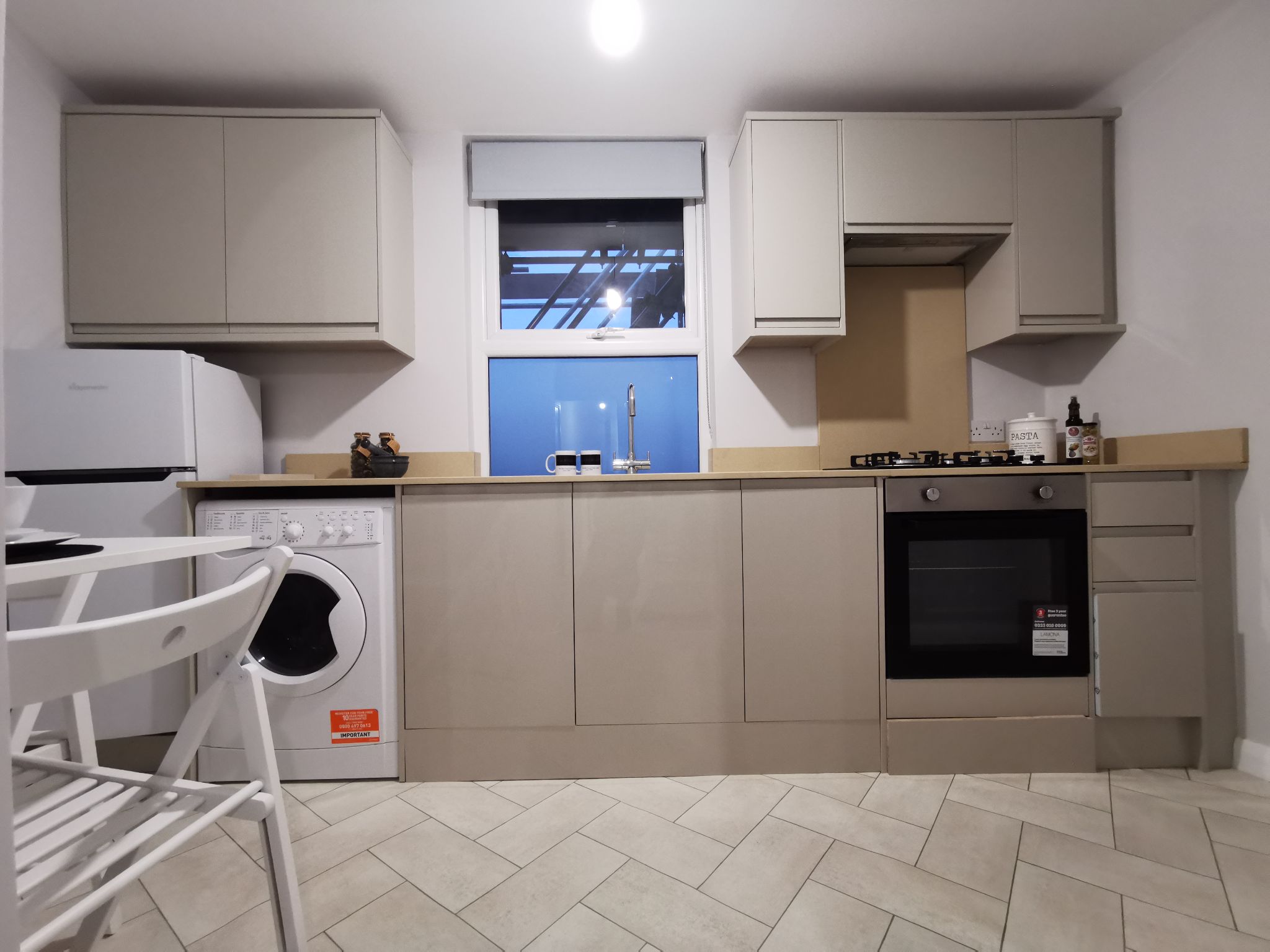 2 bedroom flat flat/apartment To Let in Willesden - Property photograph