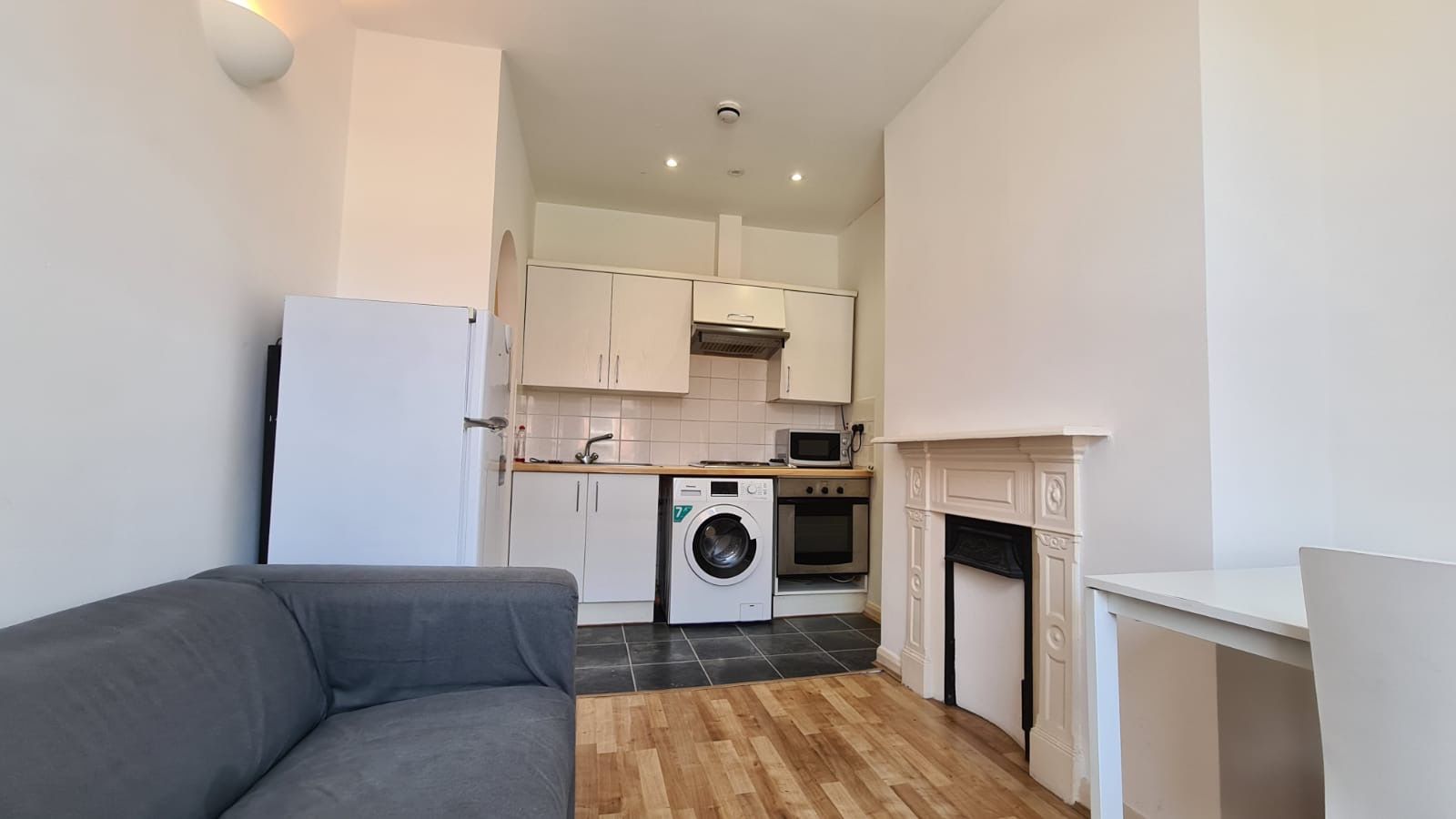 2 bedroom flat flat/apartment To Let in Willesden - Property photograph