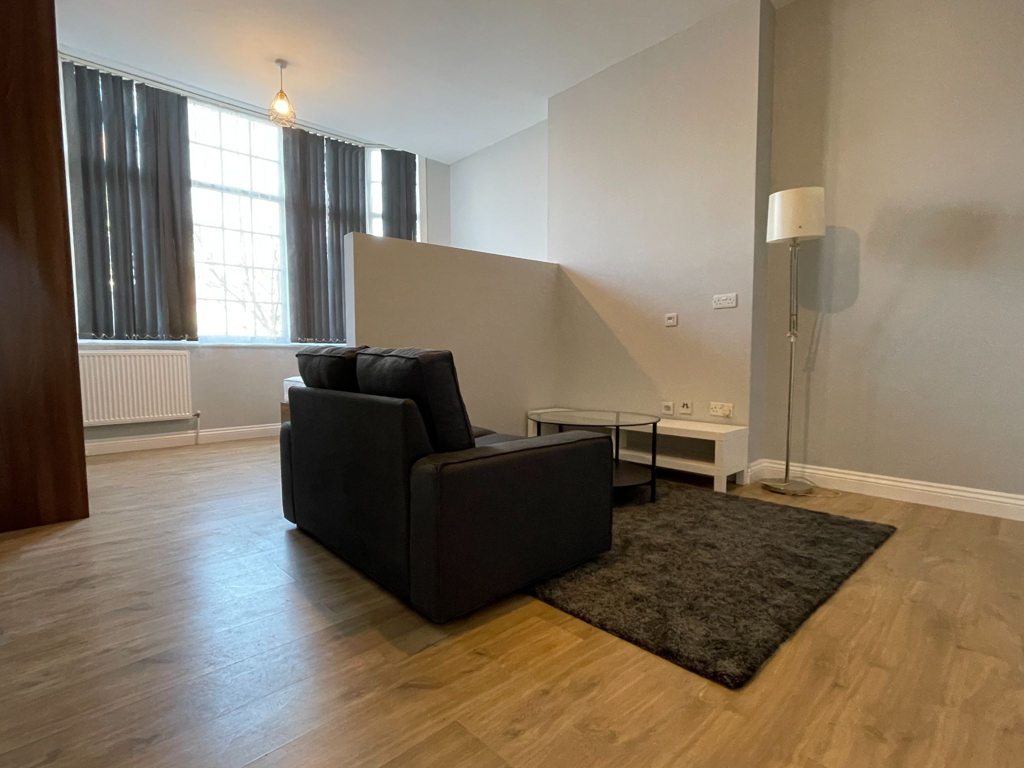 1 bedroom studio flat/apartment To Let in Willesden - Property photograph
