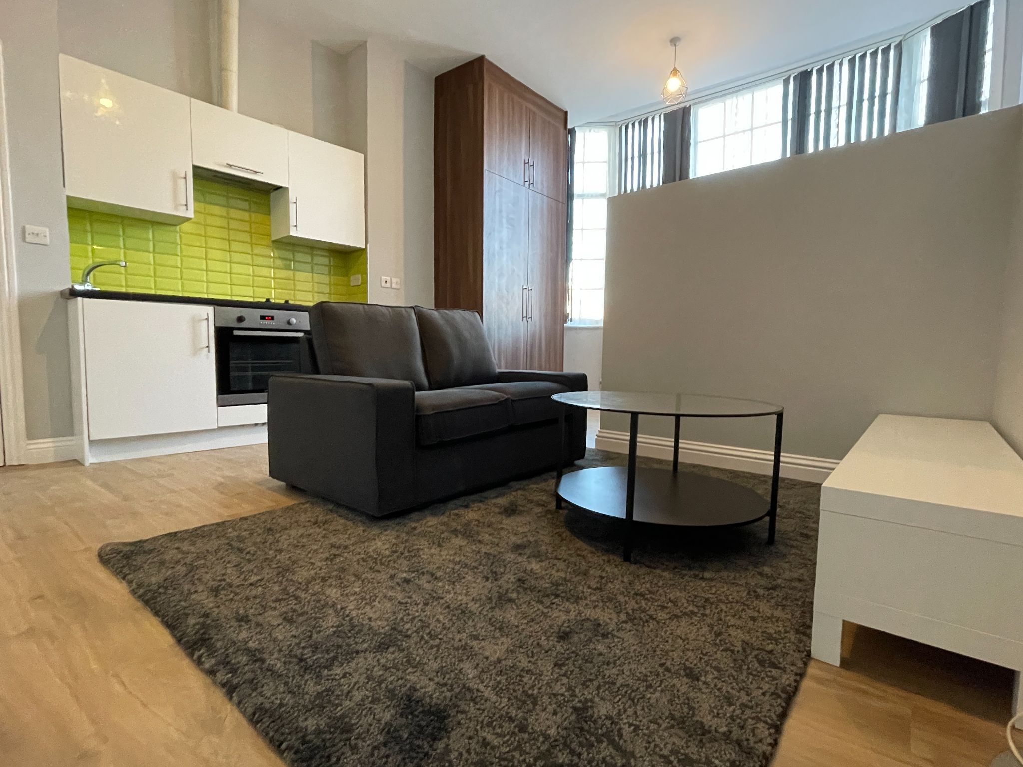 1 bedroom studio flat/apartment To Let in Willesden - Property photograph