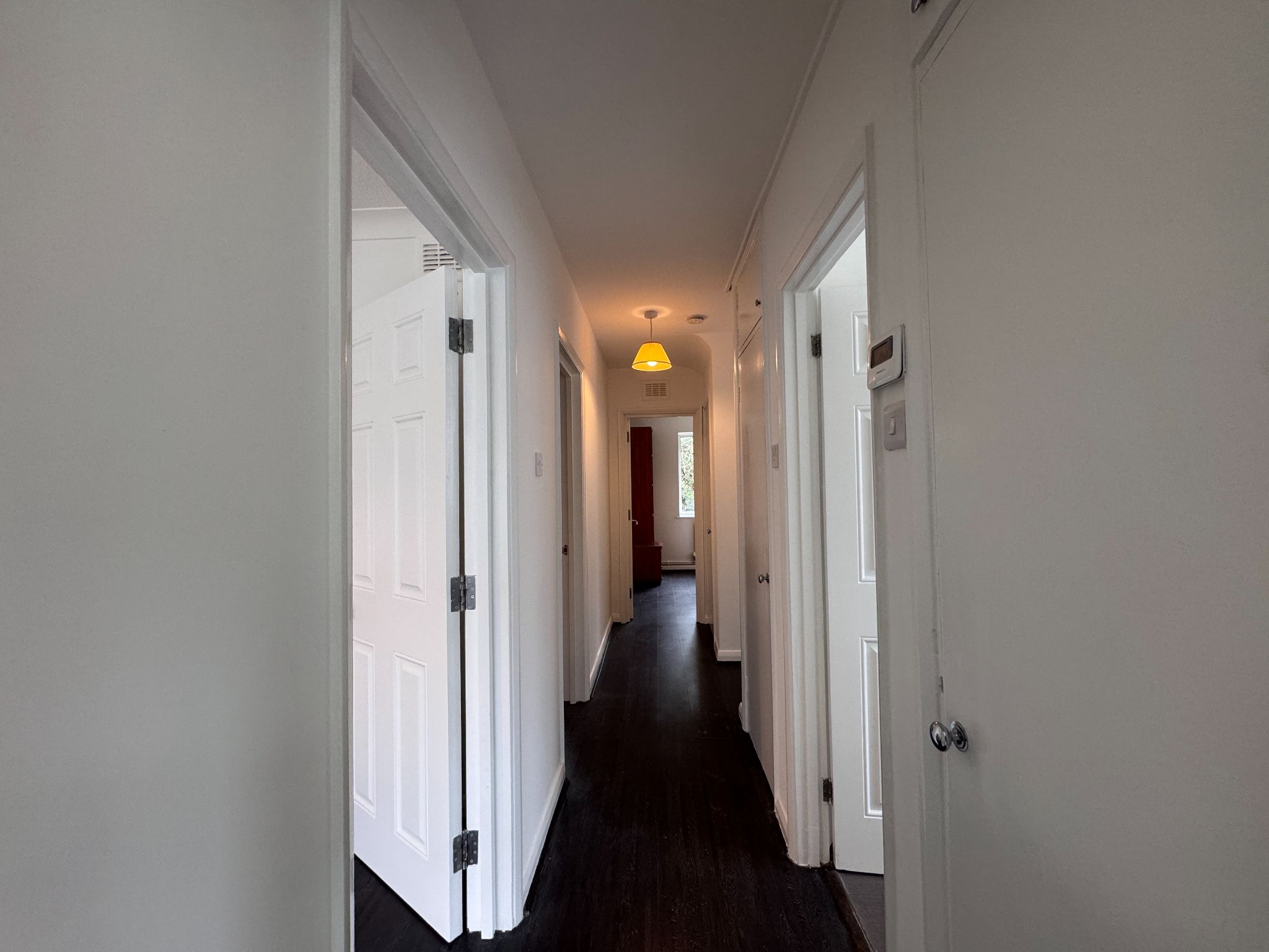 2 bedroom ground floor maisonette flat/apartment To Let in Edgware - Photograph 8