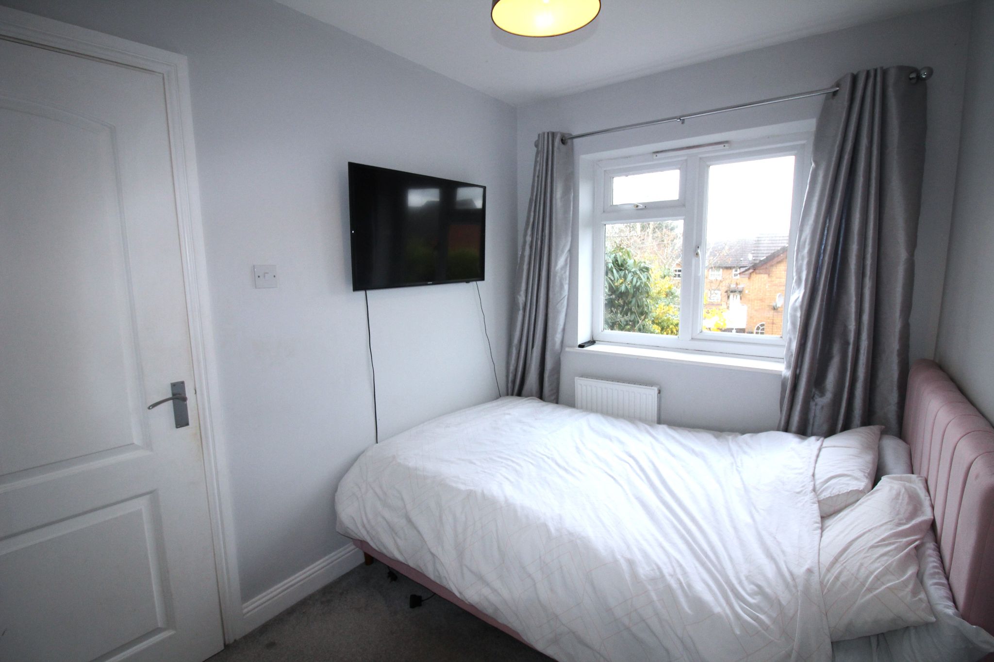 2 bedroom end terraced house Let Agreed in Solihull - Photograph 6.