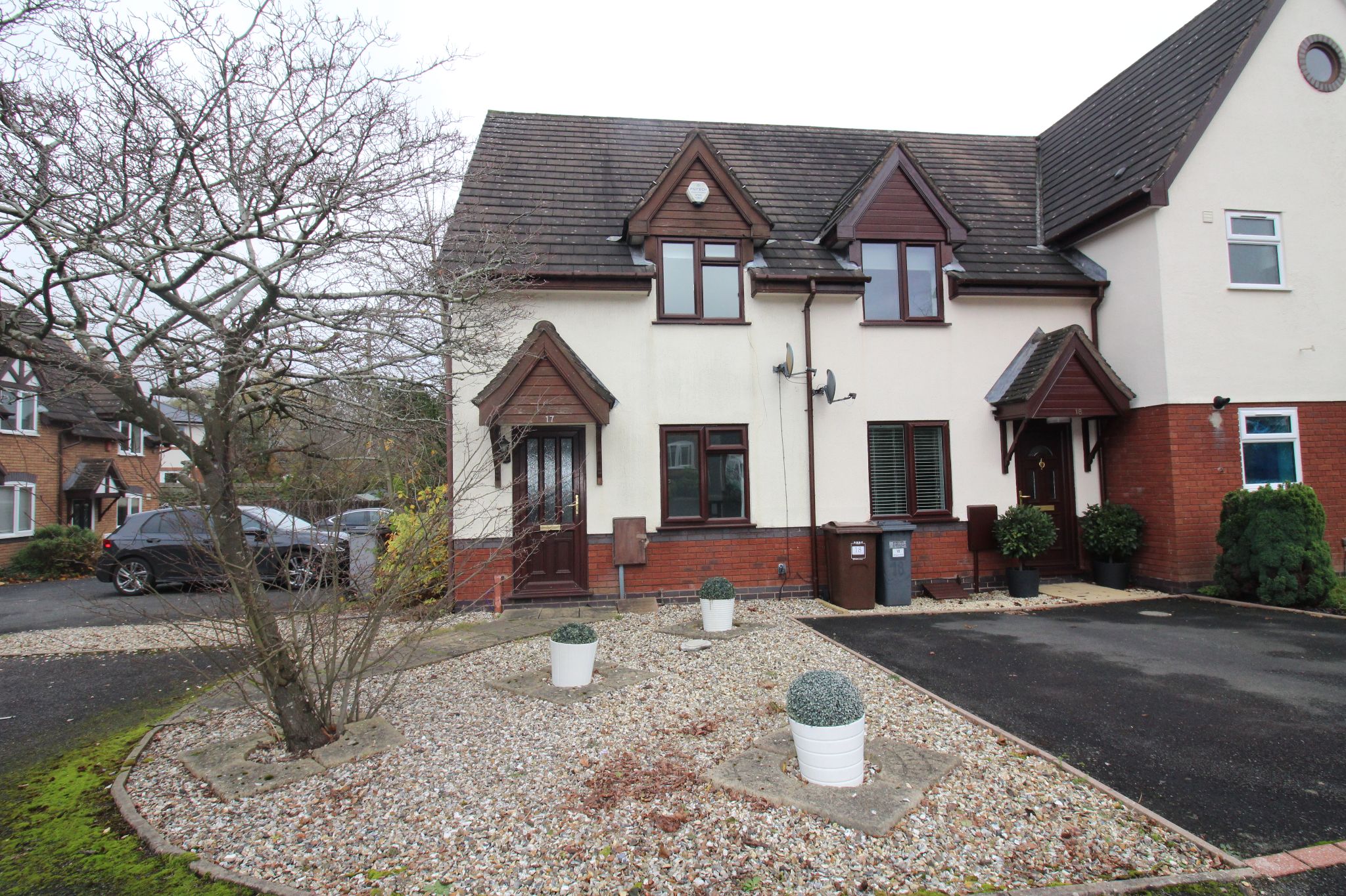 2 bedroom end terraced house Let Agreed in Solihull - Photograph 1.