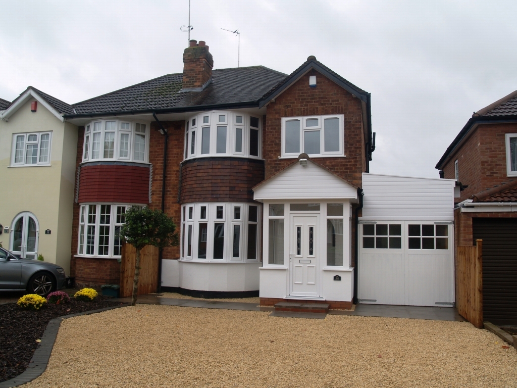 3 bedroom house SSTC in Solihull - Main Image.