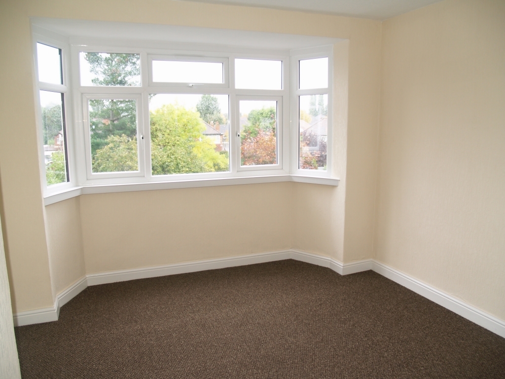 3 bedroom semi detached house SSTC in Solihull - photograph 13.