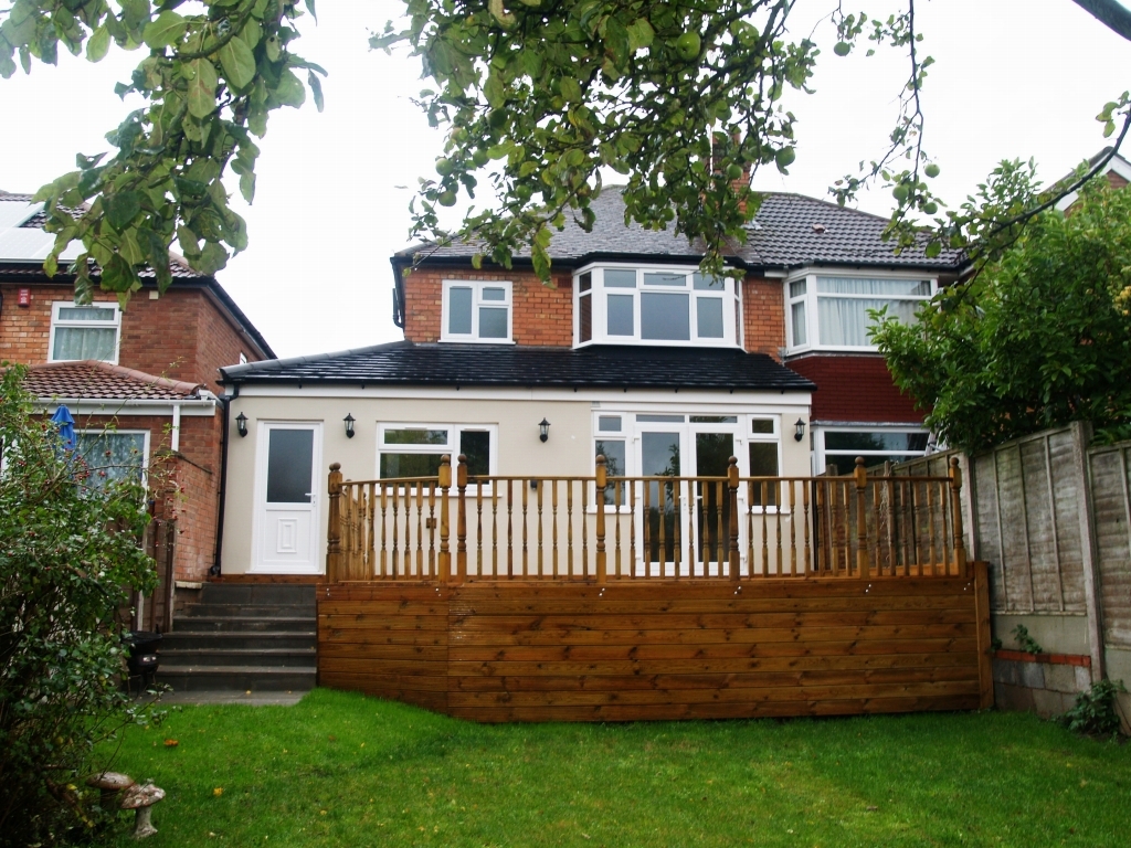 3 bedroom semi detached house SSTC in Solihull - photograph 17.