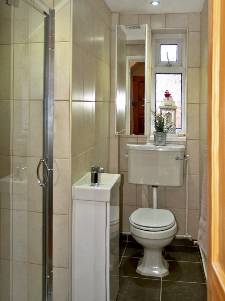 4 bedroom detached house SSTC in Solihull - photograph 10.