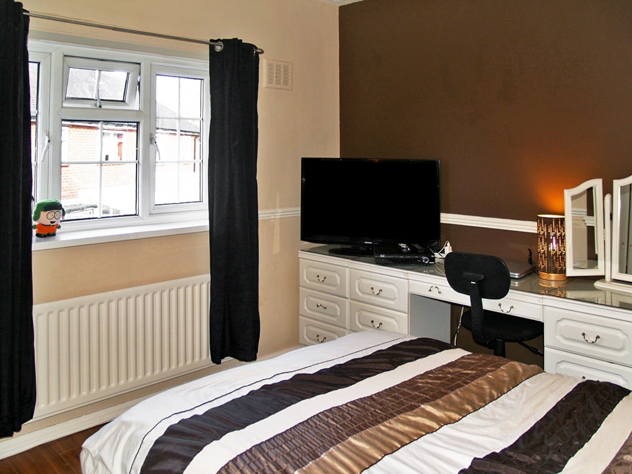 4 bedroom detached house SSTC in Solihull - photograph 12.