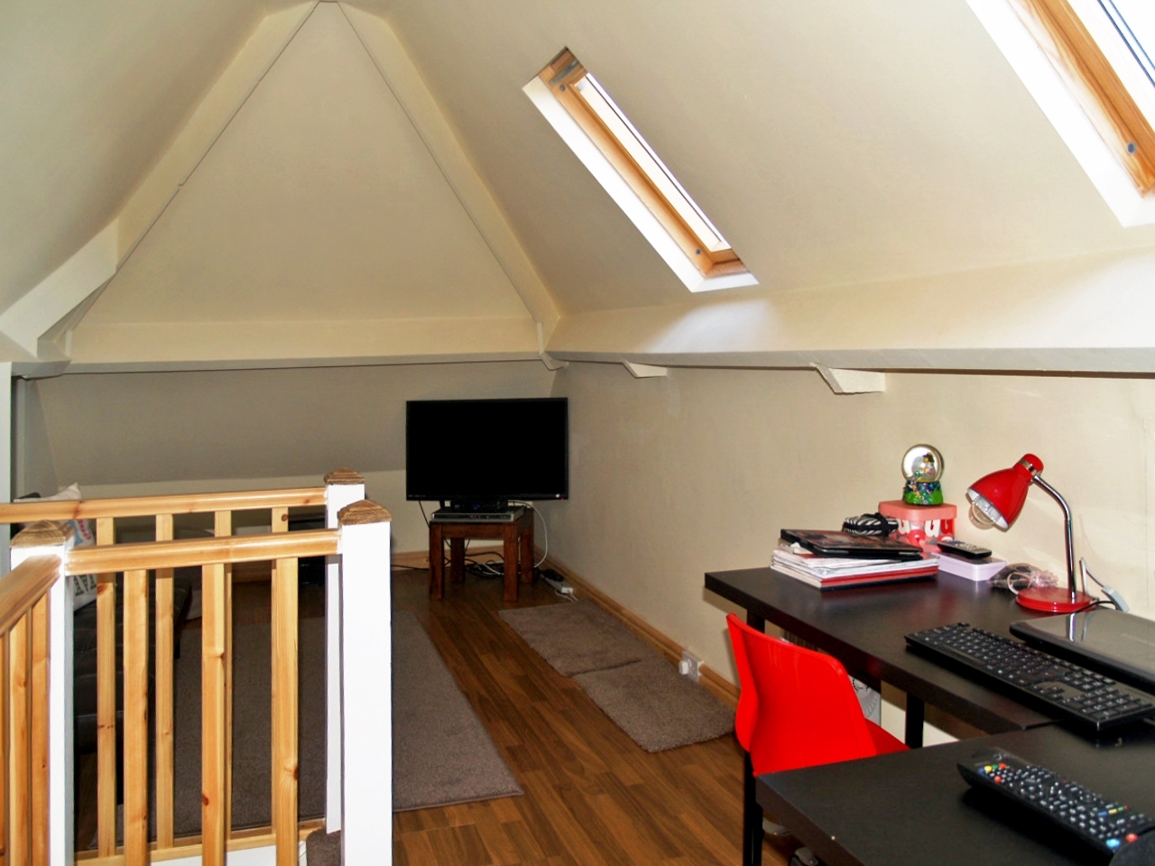 4 bedroom detached house SSTC in Solihull - photograph 14.