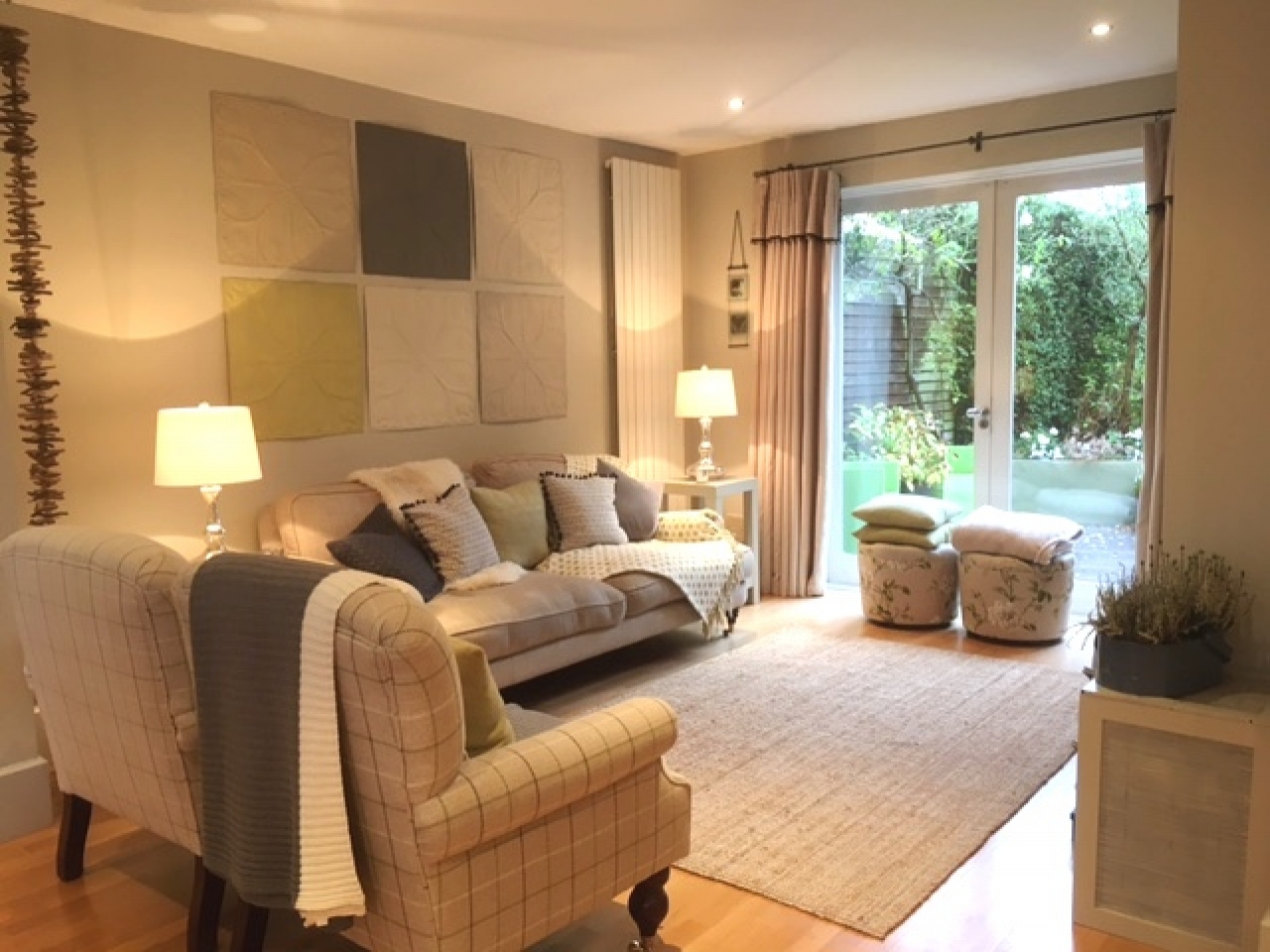 4 bedroom semi detached house SSTC in Solihull - Photograph 4.