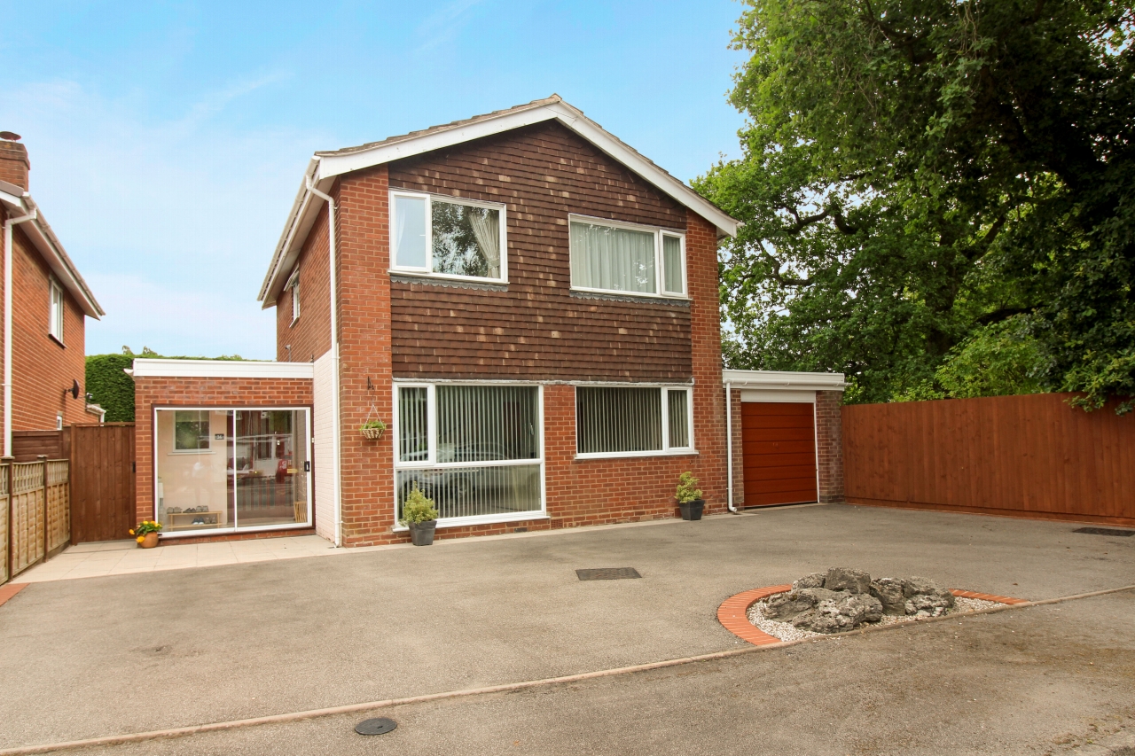 4 bedroom detached house SSTC in Solihull - Main Image.