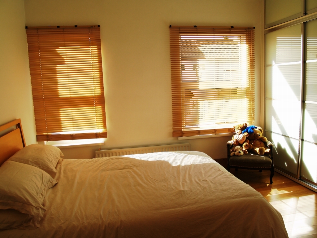 3 bedroom mid terraced house Sold in Birmingham - photograph 4.