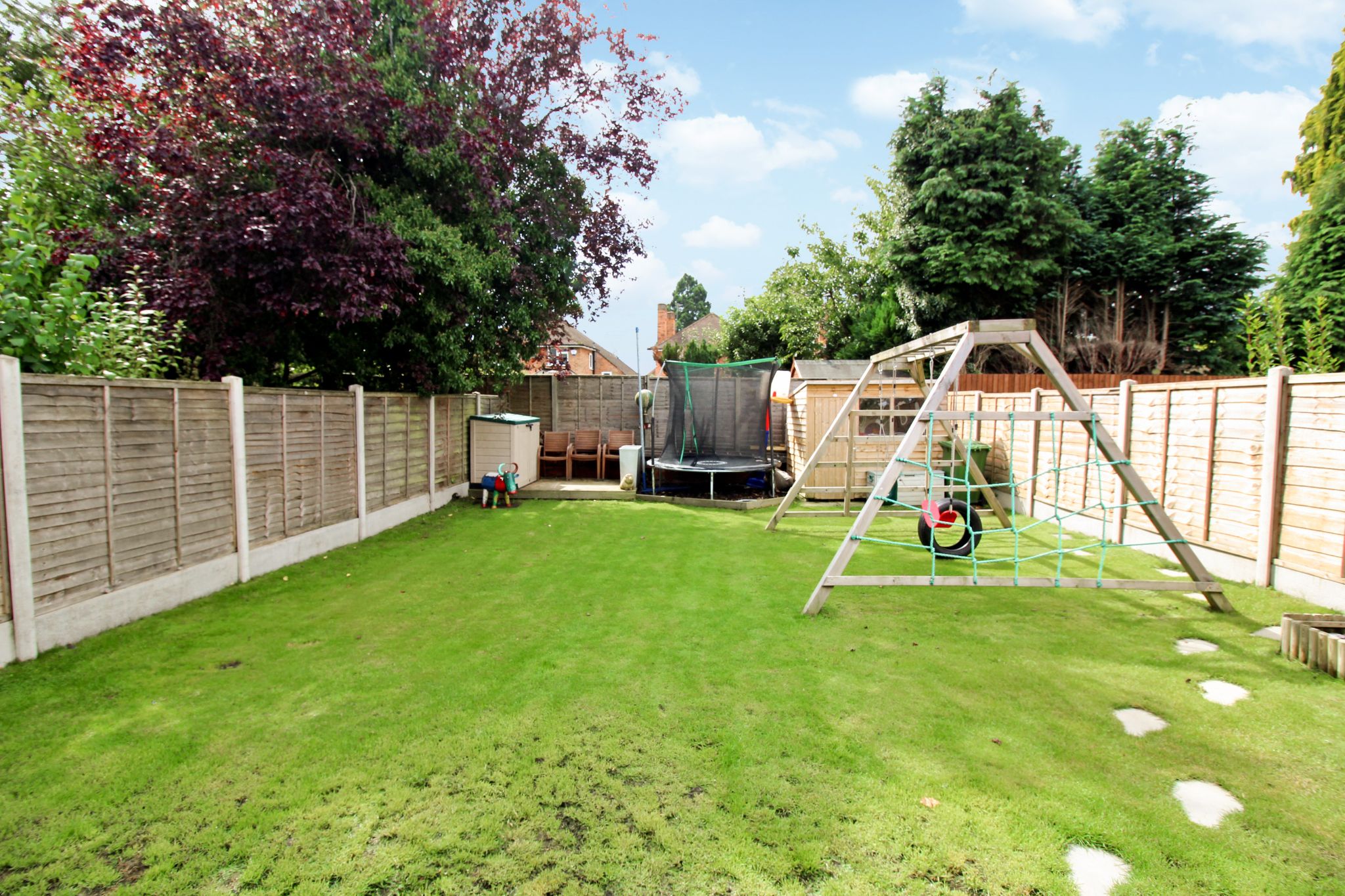4 bedroom semi-detached house SSTC in Solihull - Photograph 14.