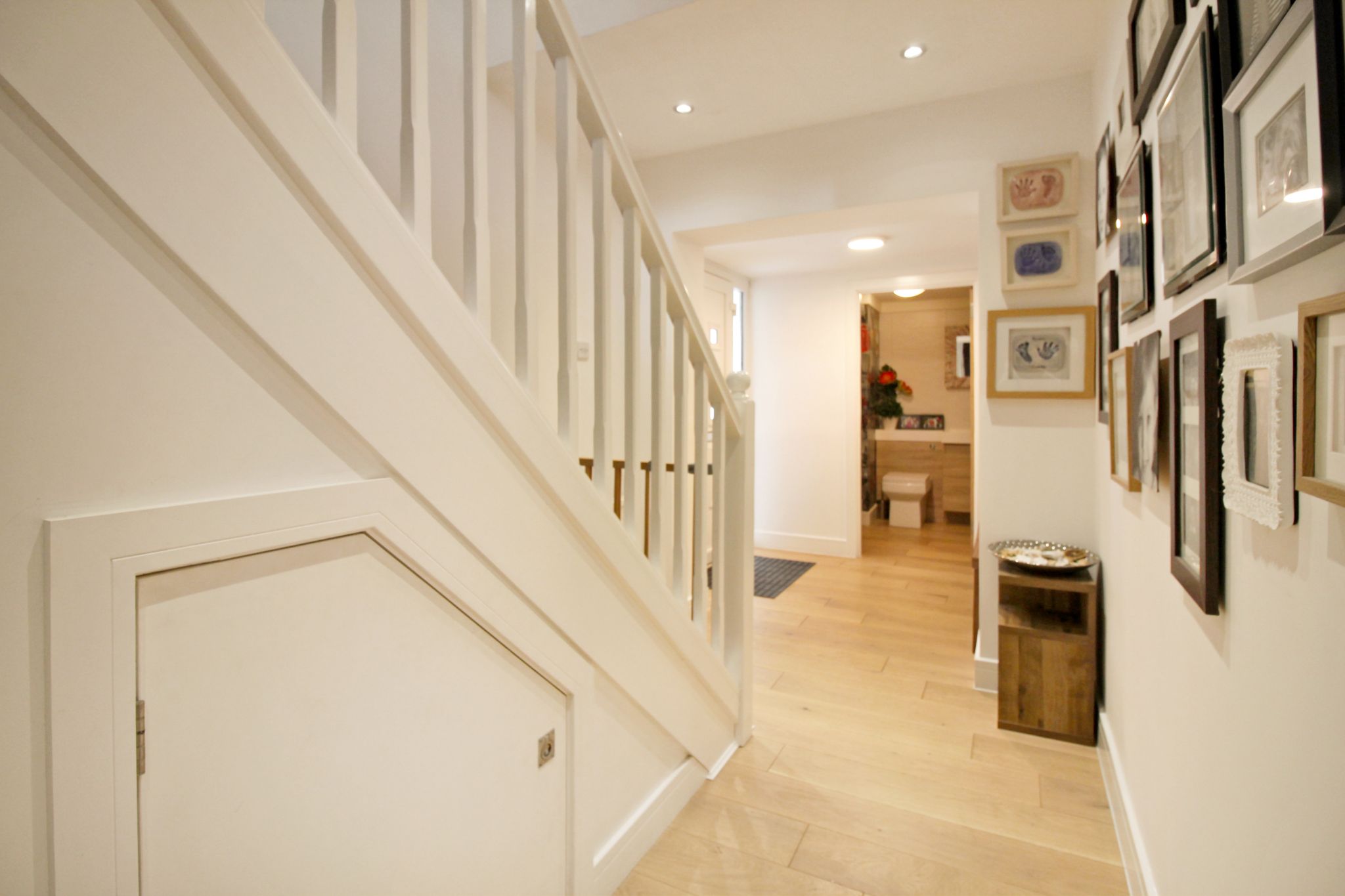 4 bedroom semi-detached house SSTC in Solihull - Photograph 6.