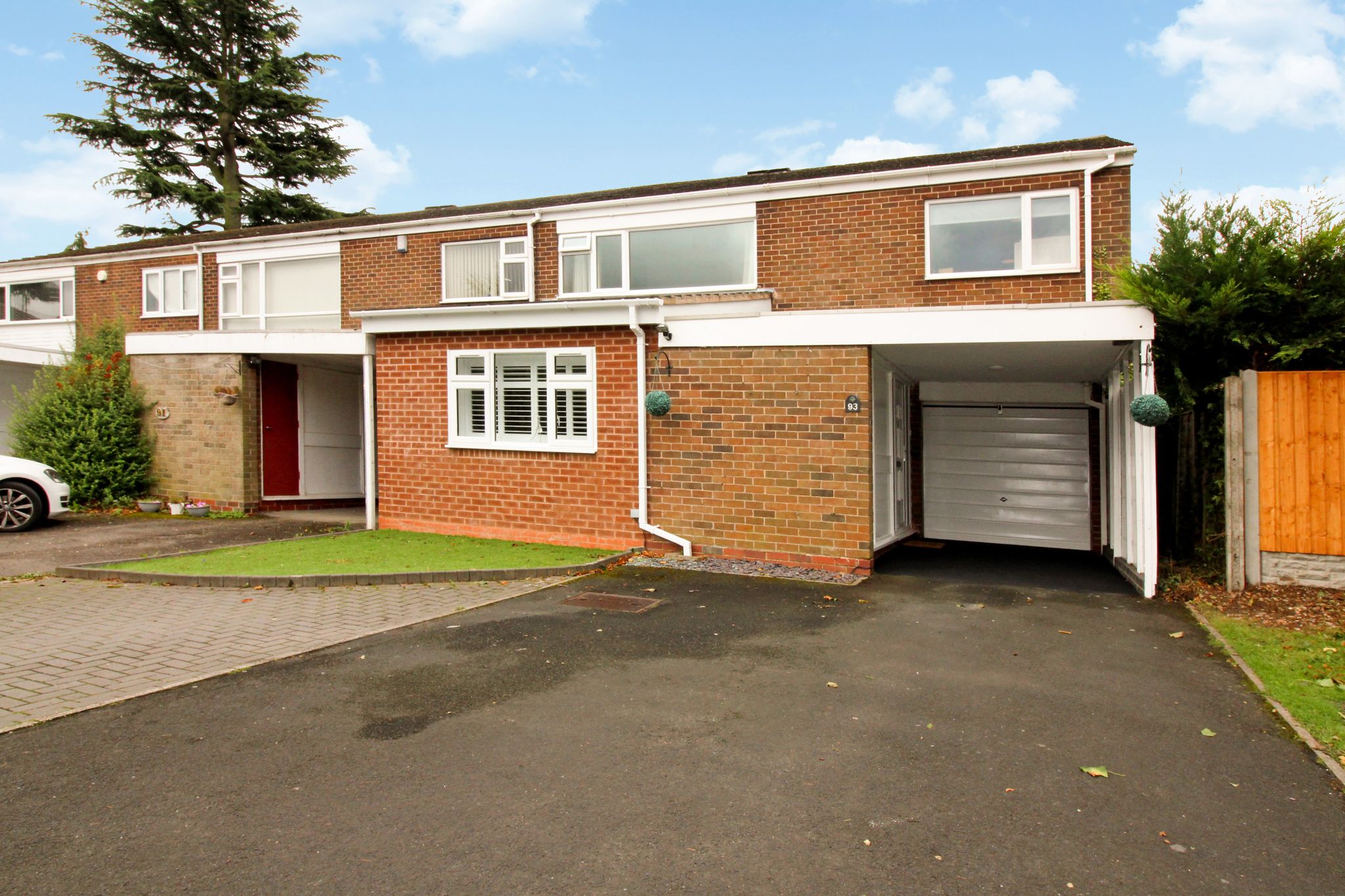 4 bedroom semi-detached house SSTC in Solihull - Photograph 15.