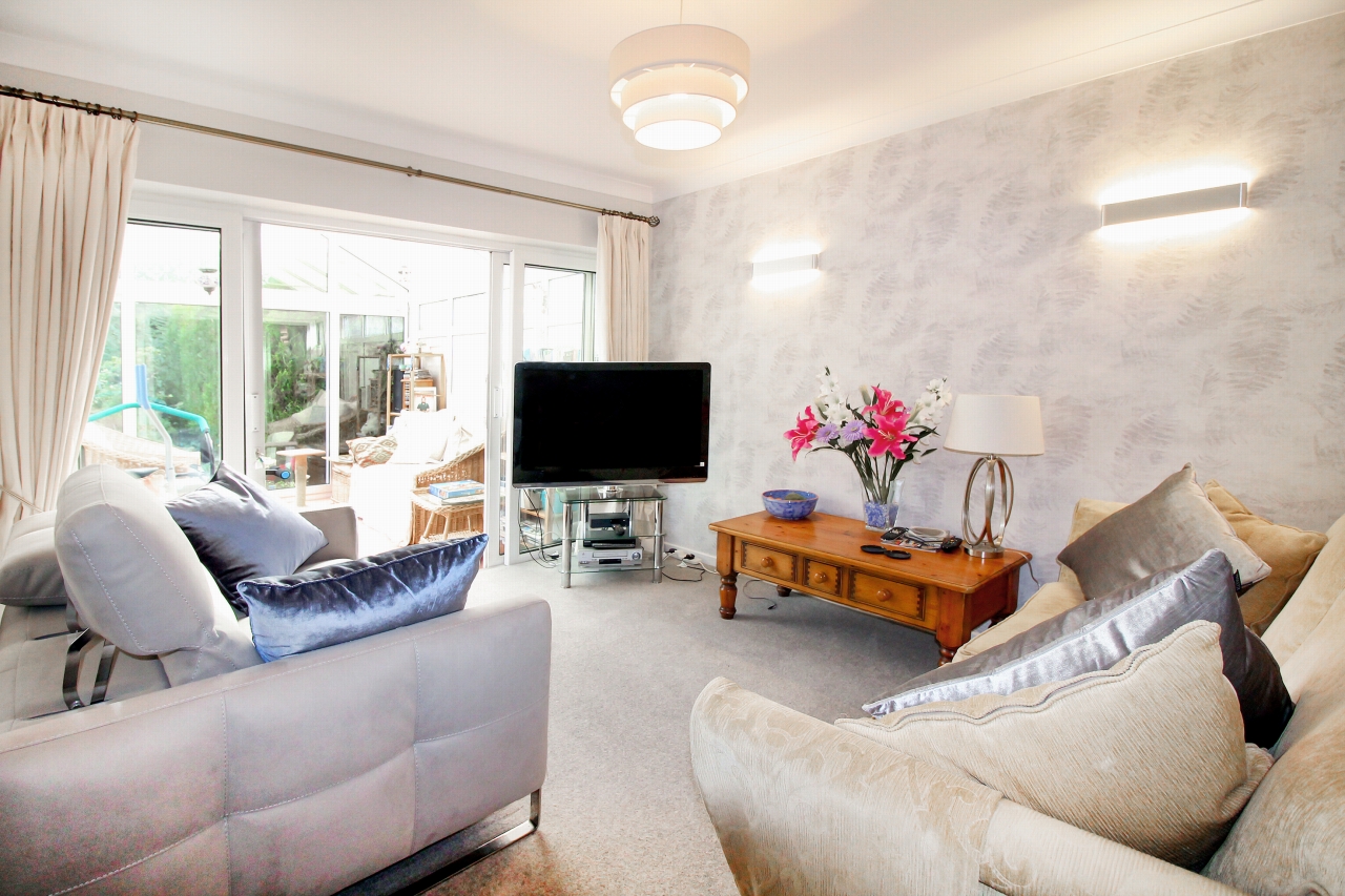 3 bedroom semi-detached house SSTC in Solihull - Photograph 5.