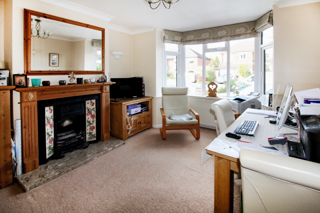 3 bedroom semi-detached house SSTC in Solihull - Photograph 7.