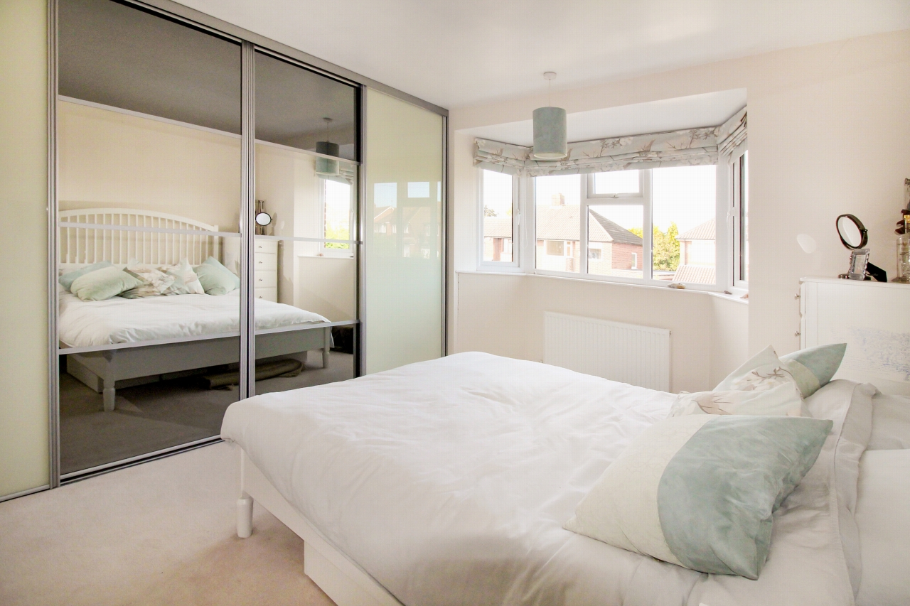 3 bedroom semi-detached house SSTC in Solihull - Photograph 12.