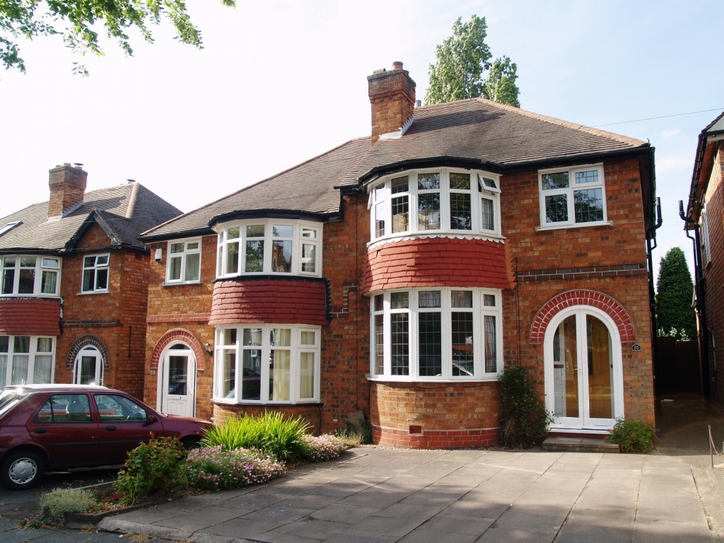 3 bedroom house SSTC in Birmingham - Main Image.