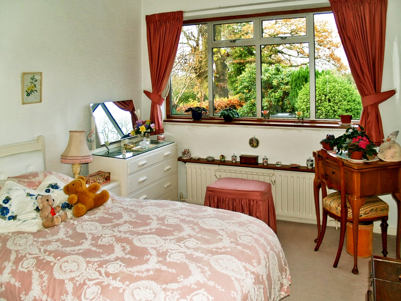 2 bedroom detached bungalow SSTC in Birmingham - photograph 7.