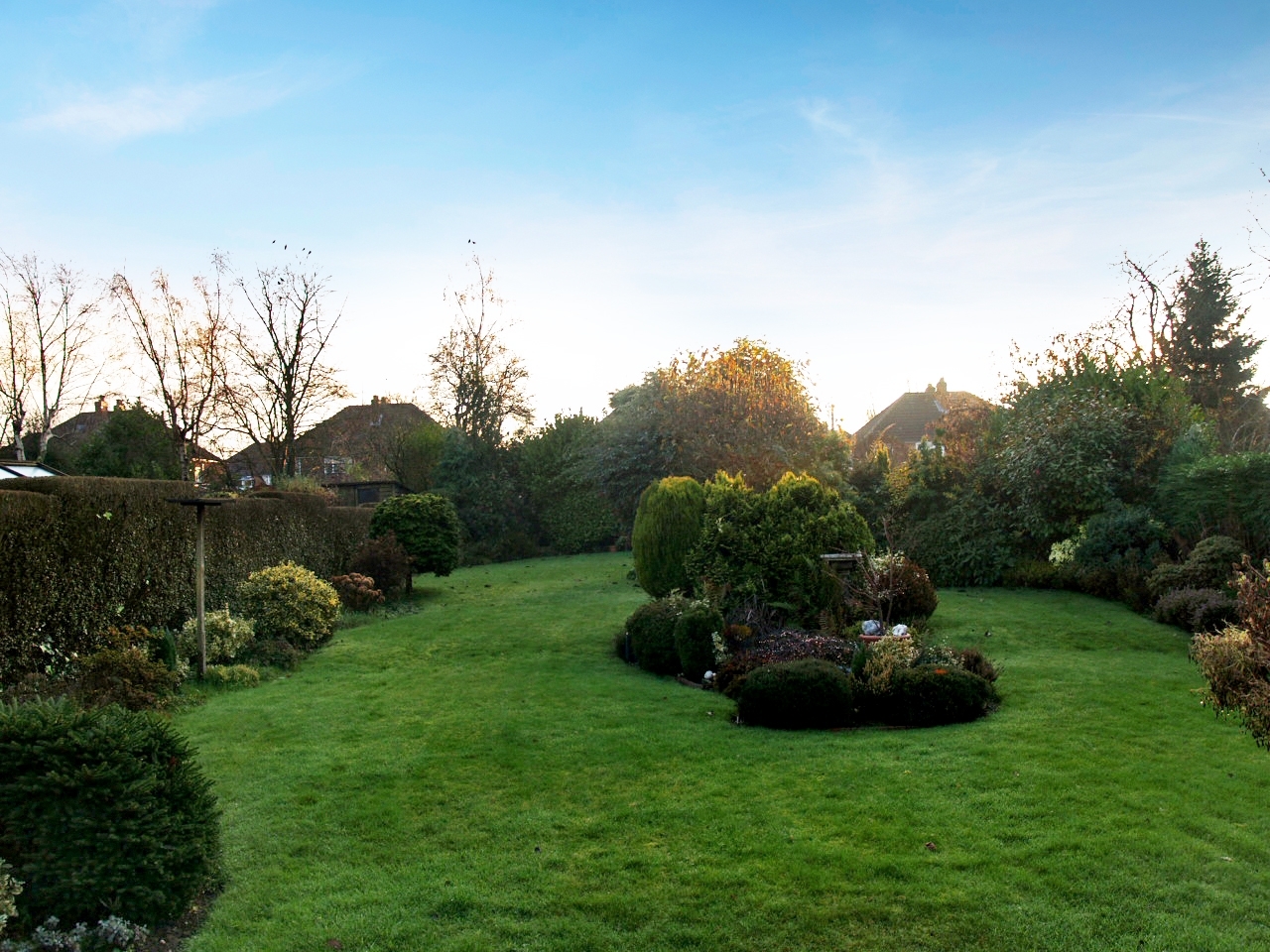 2 bedroom detached bungalow SSTC in Birmingham - photograph 11.