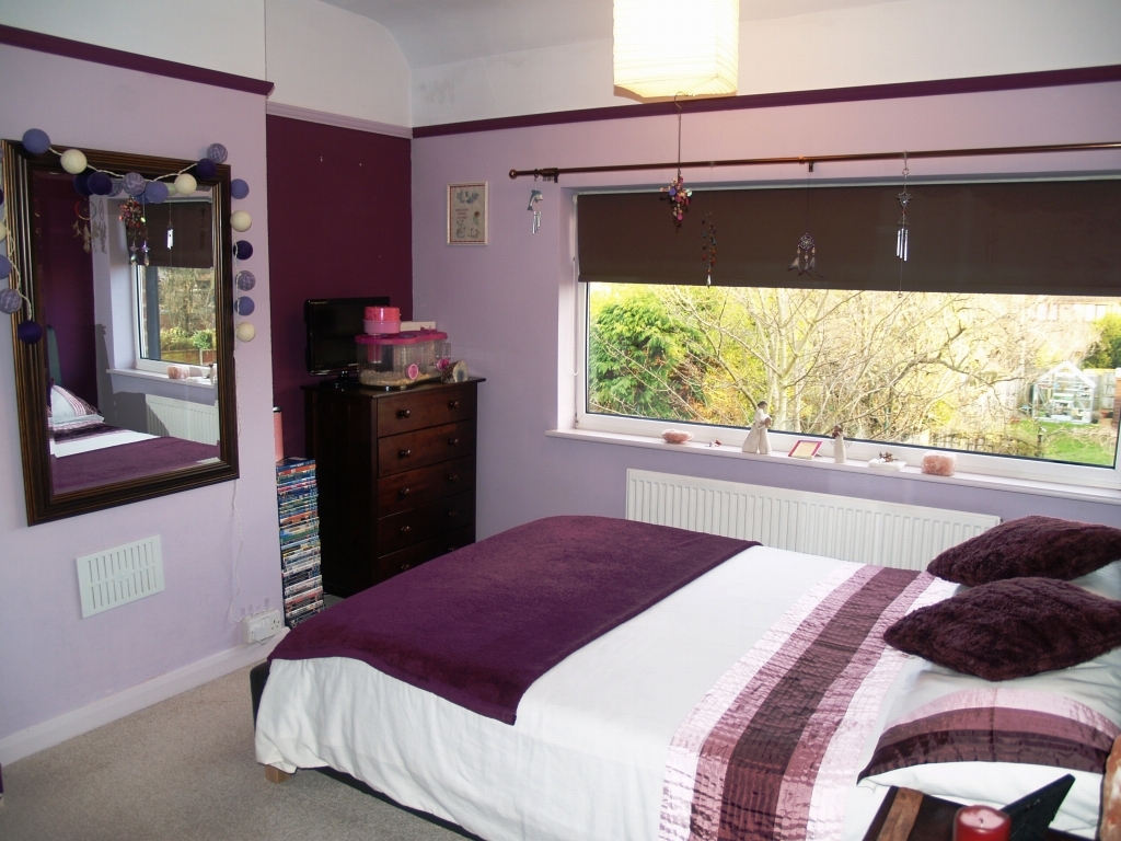 2 bedroom mid terraced house Sold in Solihull - photograph 5.