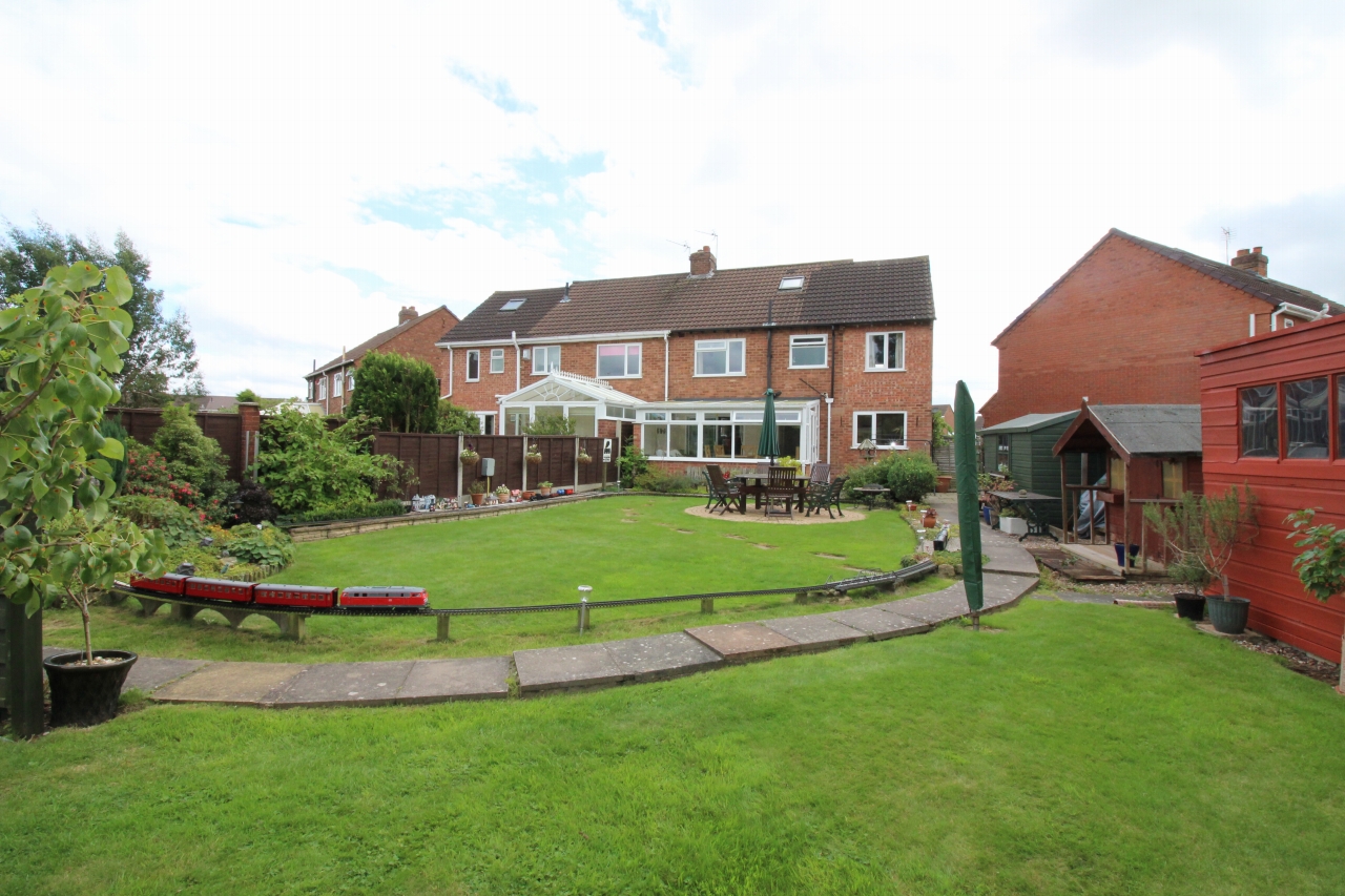 5 bedroom semi detached house SSTC in Birmingham - photograph 10.