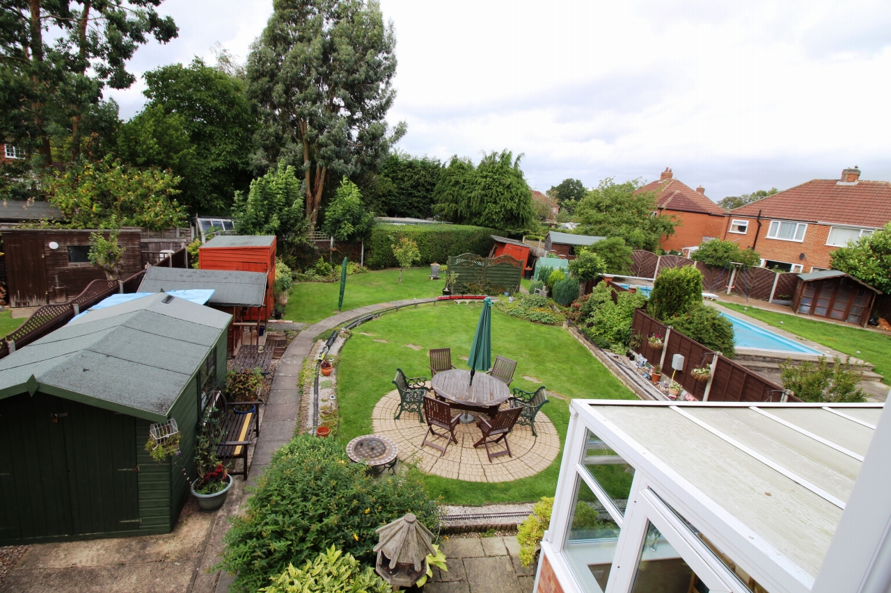 5 bedroom semi detached house SSTC in Birmingham - photograph 9.
