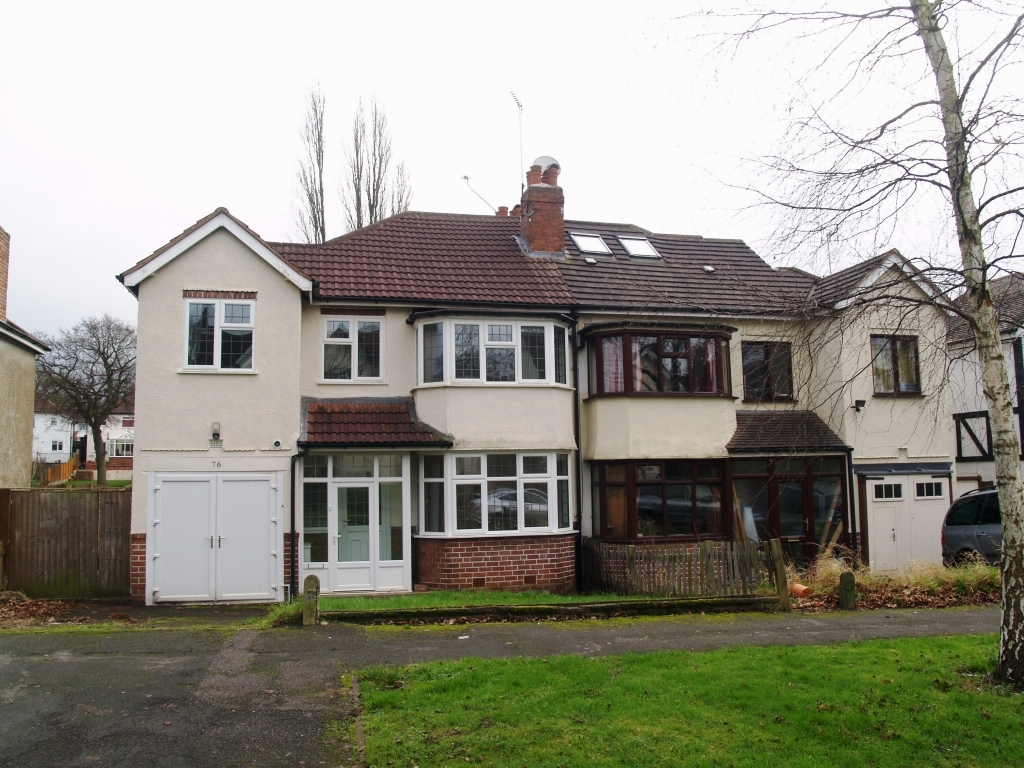 4 bedroom house Sold in Birmingham - Main Image.