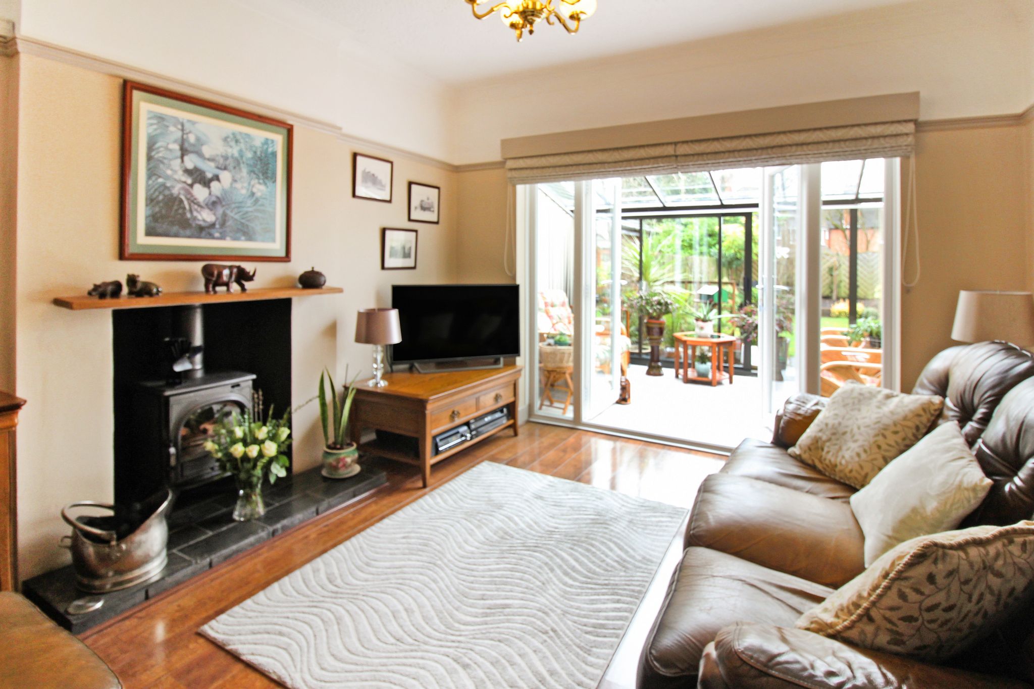 3 bedroom detached house SSTC in Solihull - Photograph 4.