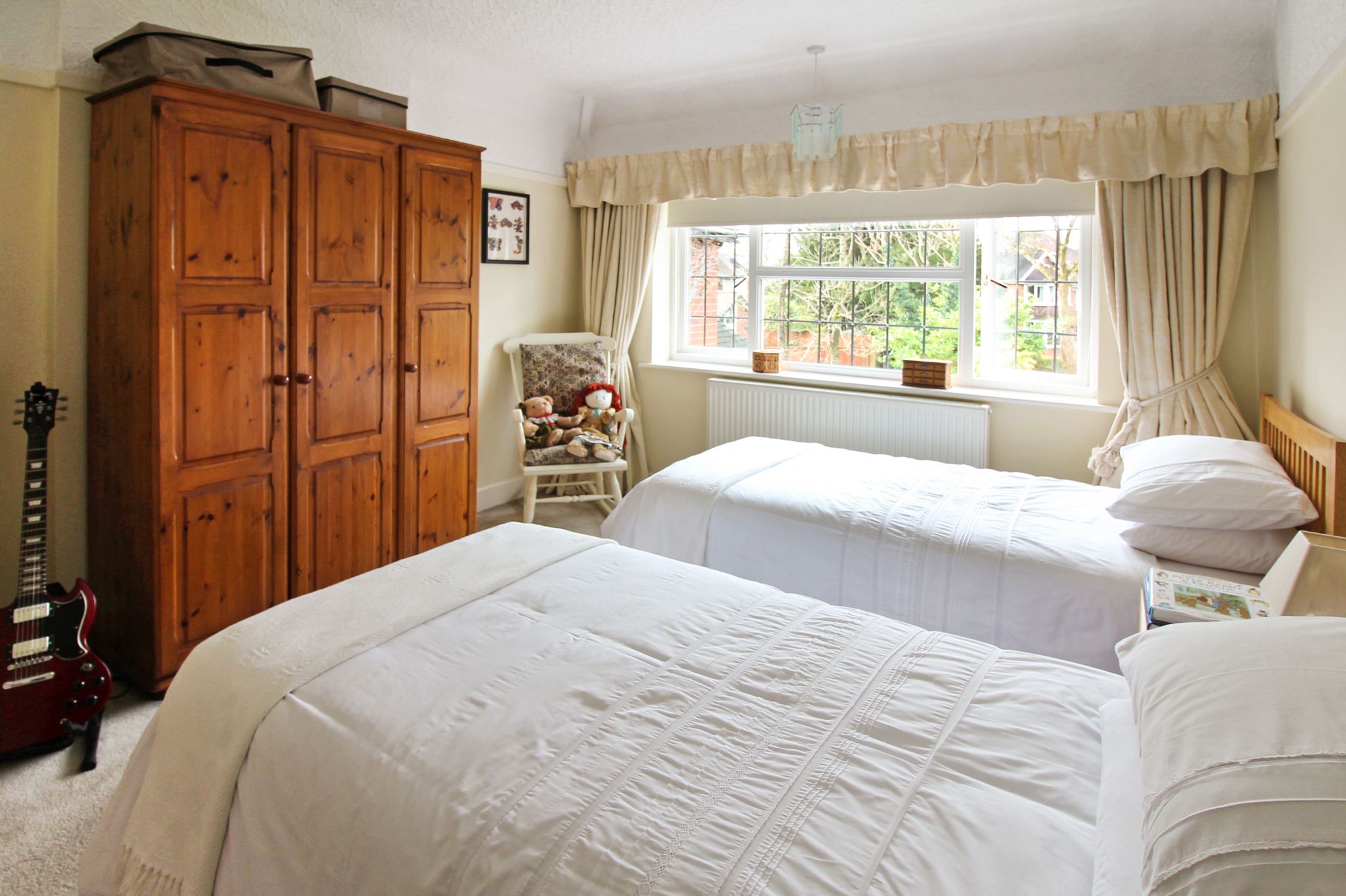 3 bedroom detached house SSTC in Solihull - Photograph 11.