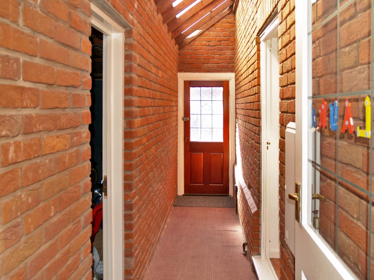 5 bedroom detached house Sold in Solihull - photograph 10.