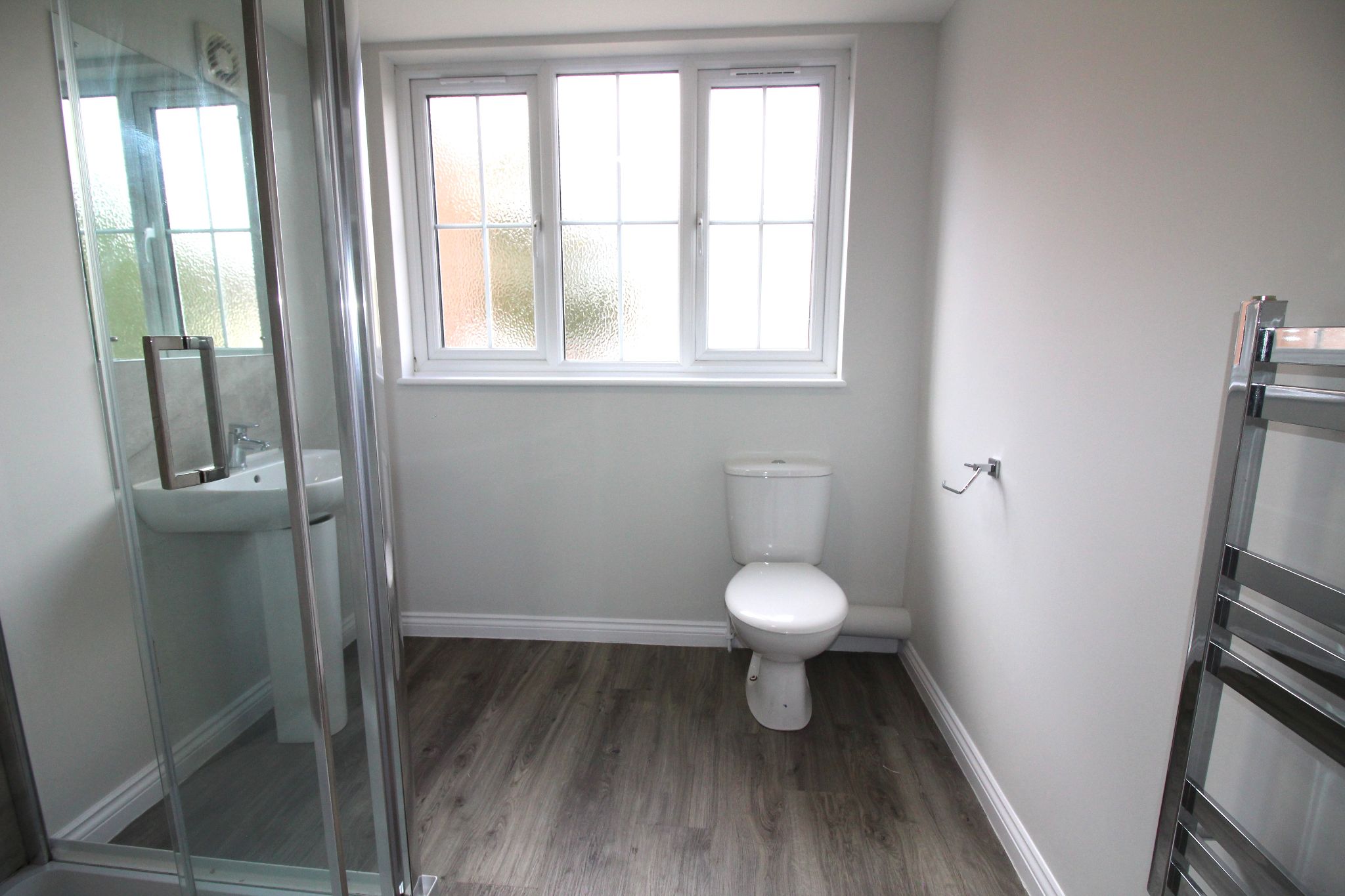 4 bedroom detached house To Let in Birmingham - Photograph 12.
