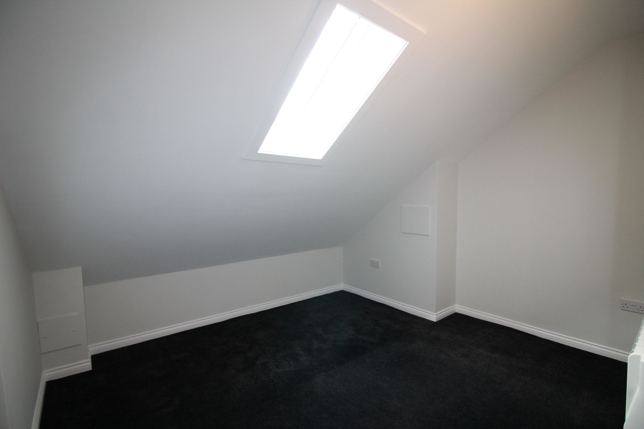4 bedroom detached house To Let in Birmingham - Photograph 10.