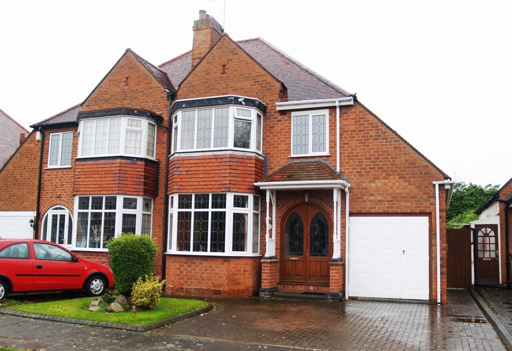 3 bedroom house SSTC in Birmingham - Main Image.