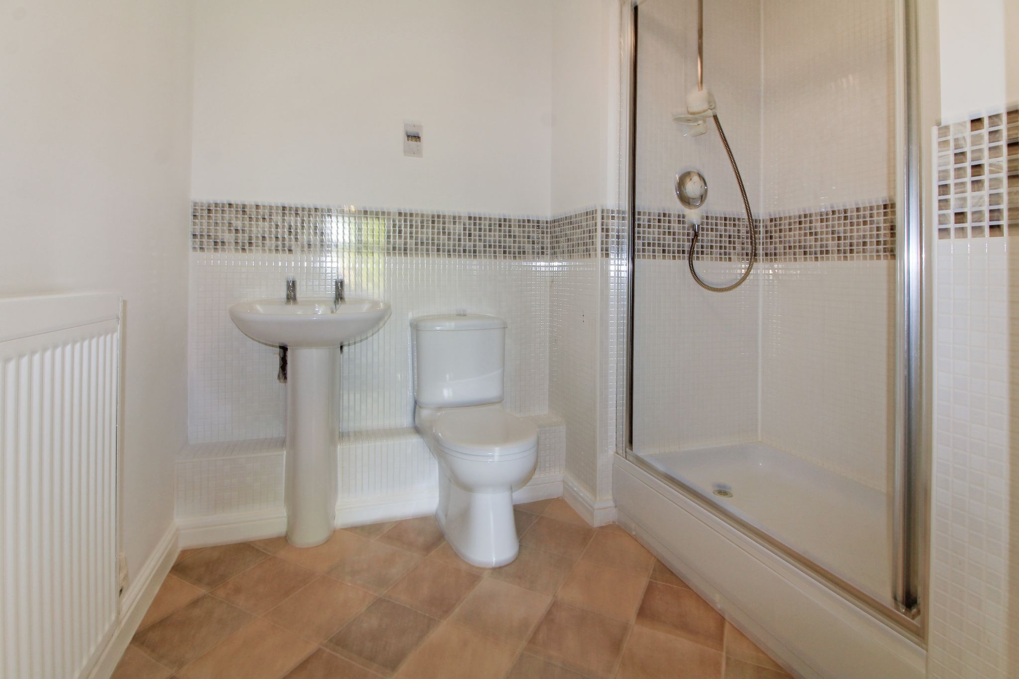 2 bedroom apartment flat/apartment SSTC in Solihull - Photograph 6.