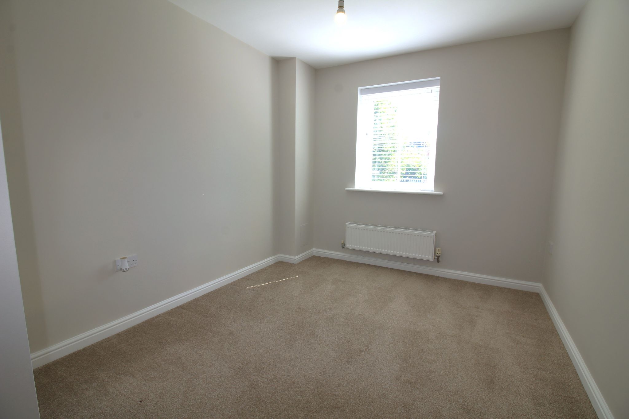 2 bedroom apartment flat/apartment SSTC in Solihull - Photograph 8.