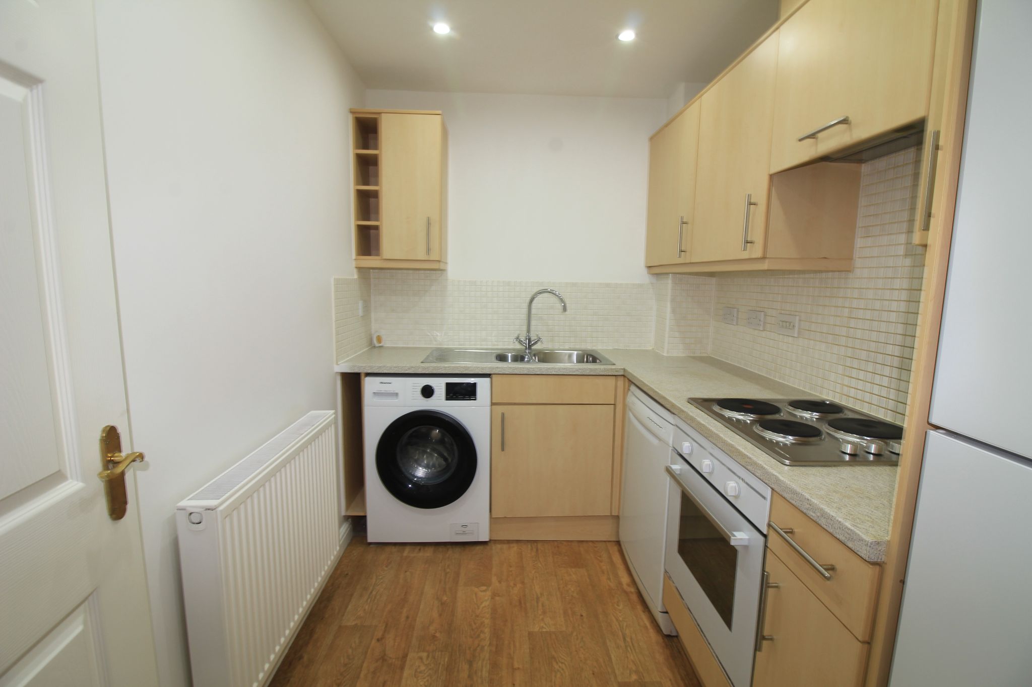 2 bedroom apartment flat/apartment SSTC in Solihull - Photograph 3.