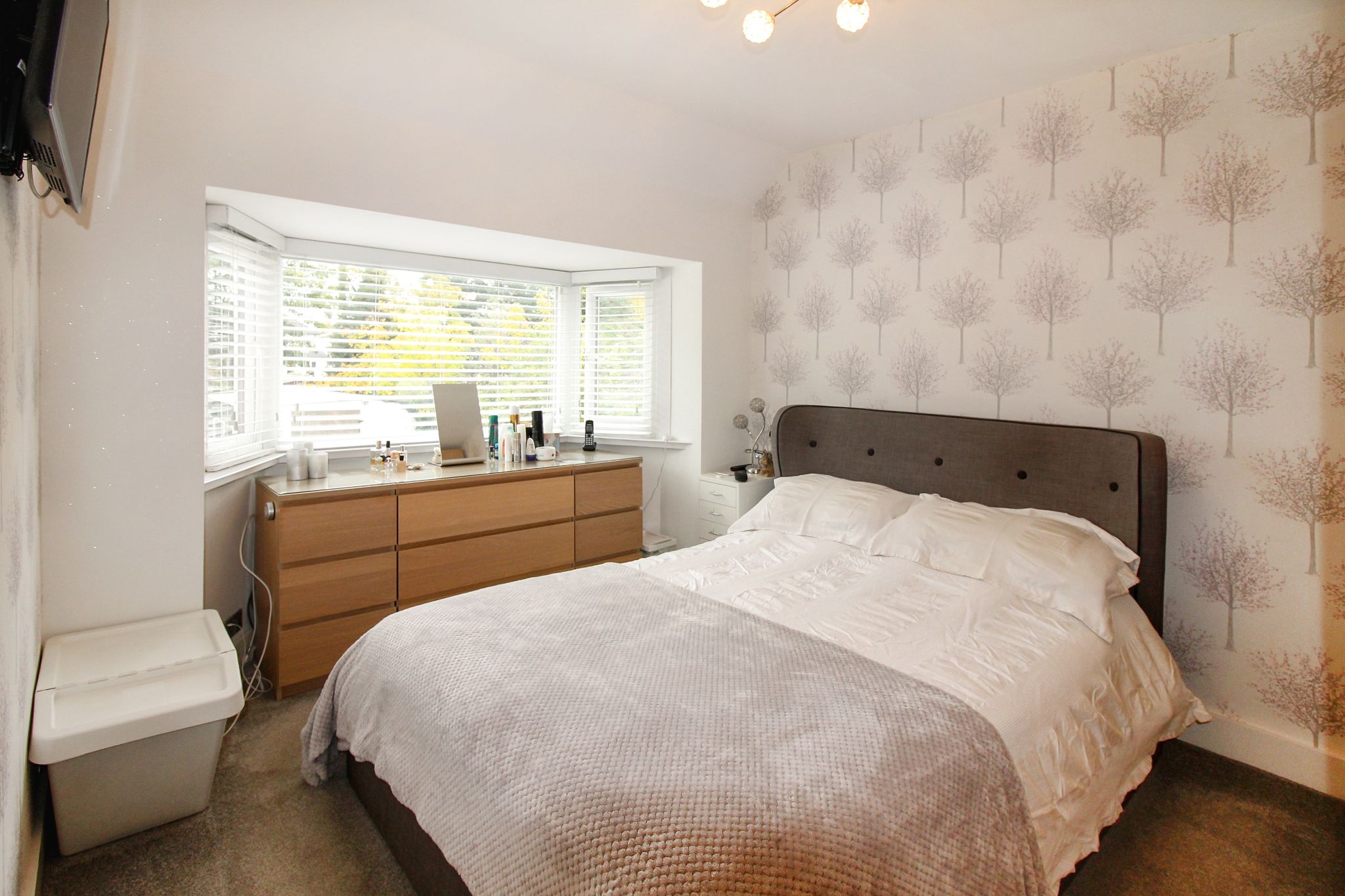 3 bedroom semi-detached house SSTC in Solihull - Photograph 8.