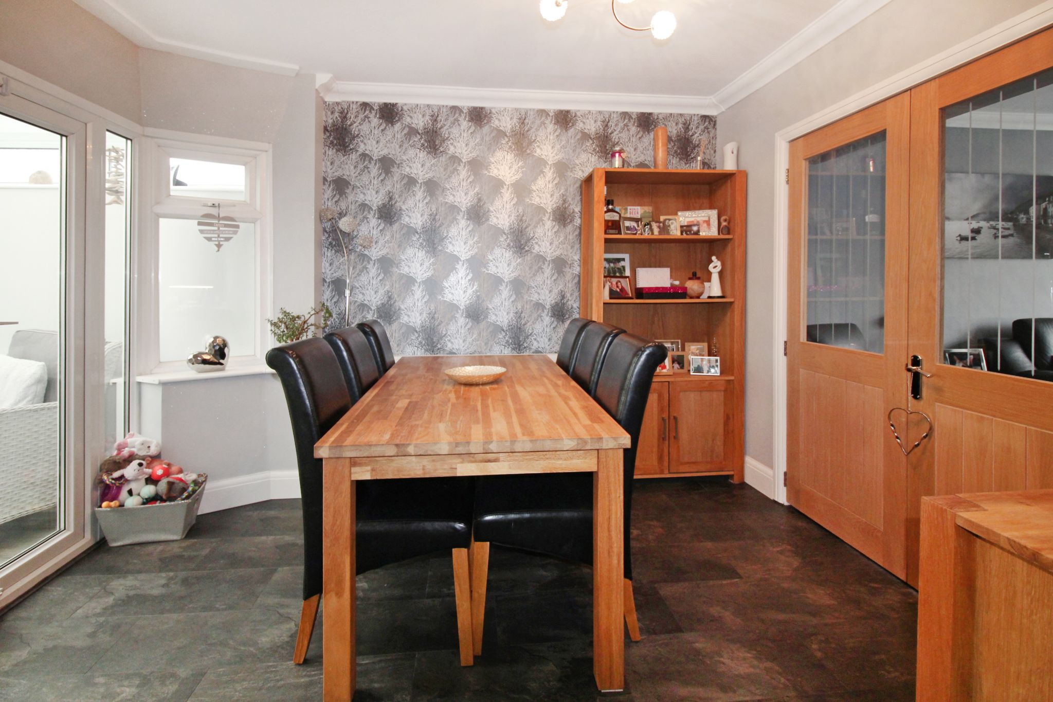 3 bedroom semi-detached house SSTC in Solihull - Photograph 4.