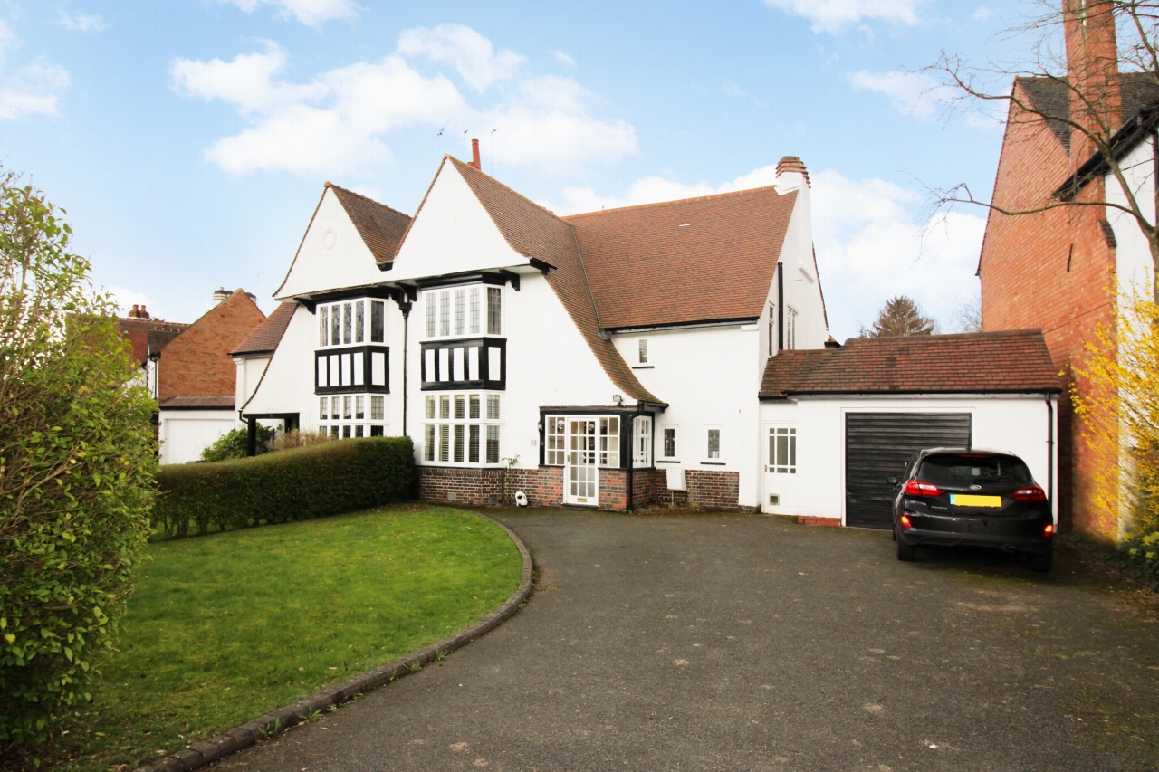 5 bedroom semi-detached house SSTC in Solihull - Photograph 1.