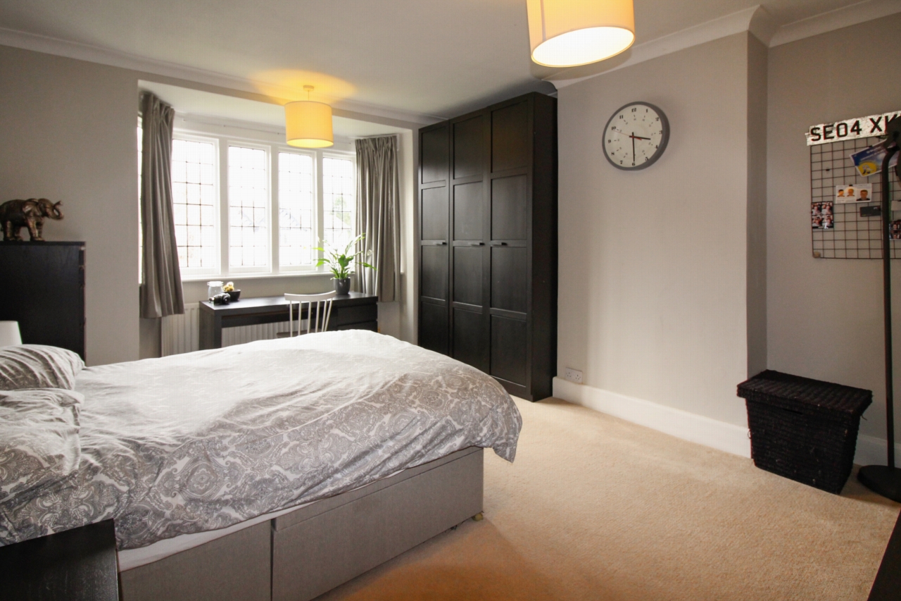 5 bedroom semi-detached house SSTC in Solihull - Photograph 10.