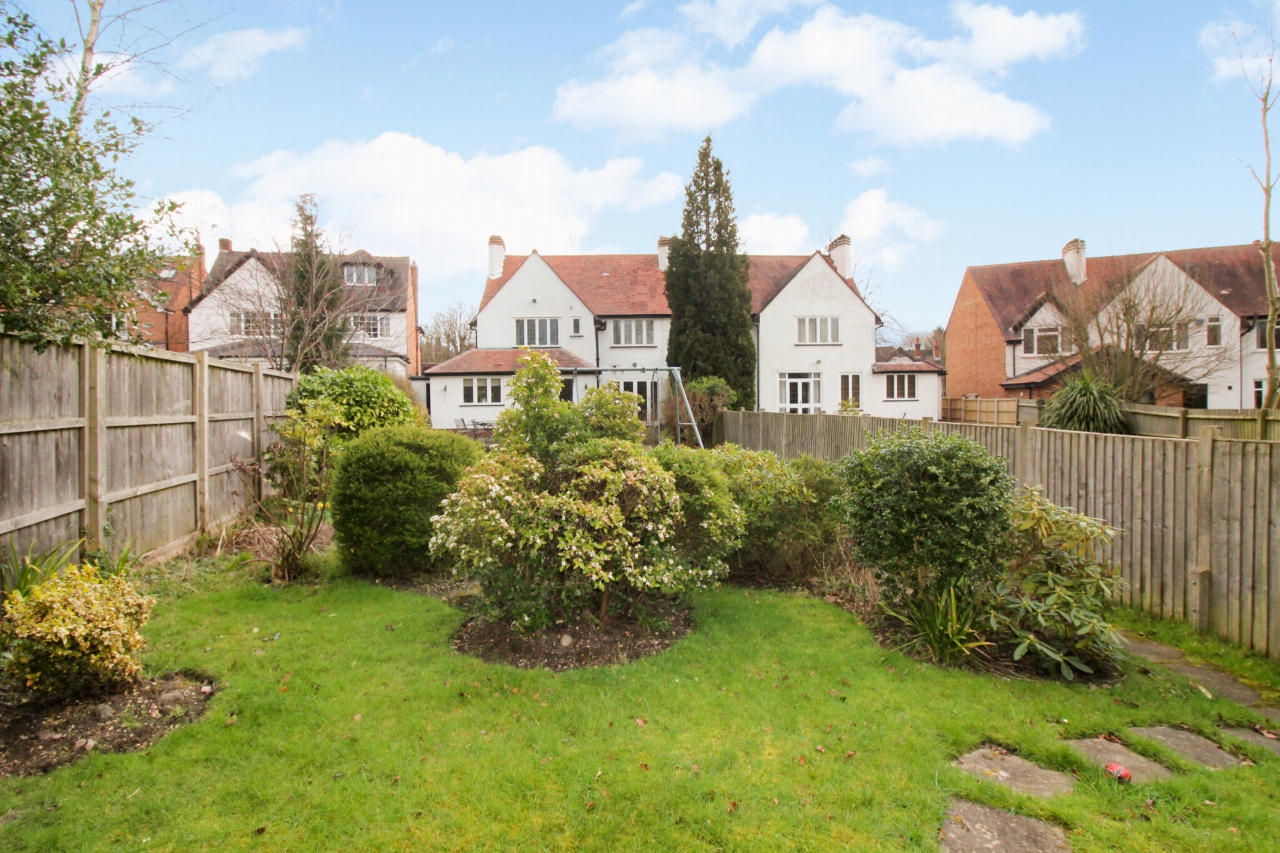 5 bedroom semi-detached house SSTC in Solihull - Photograph 15.