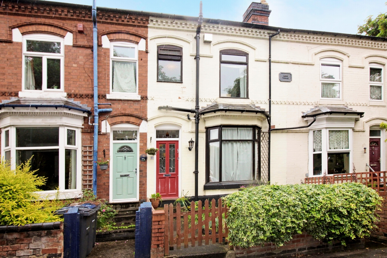 3 bedroom mid terraced house SSTC in Birmingham - Main Image.
