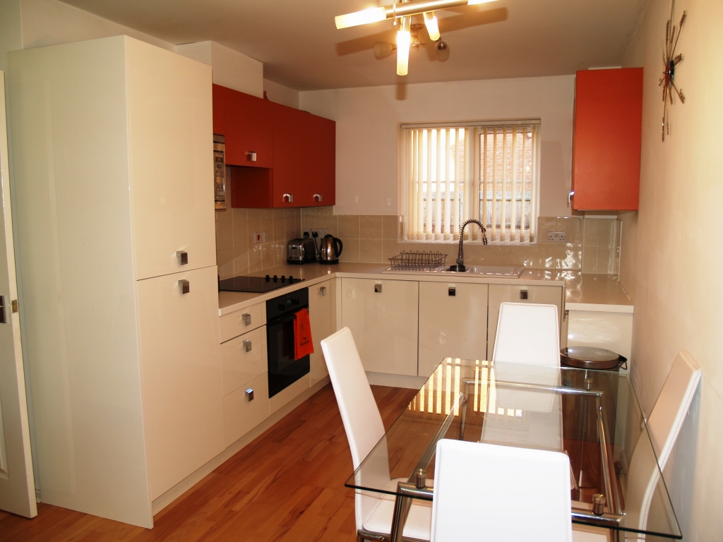 2 bedroom ground floor apartment Sold in Birmingham - photograph 3.