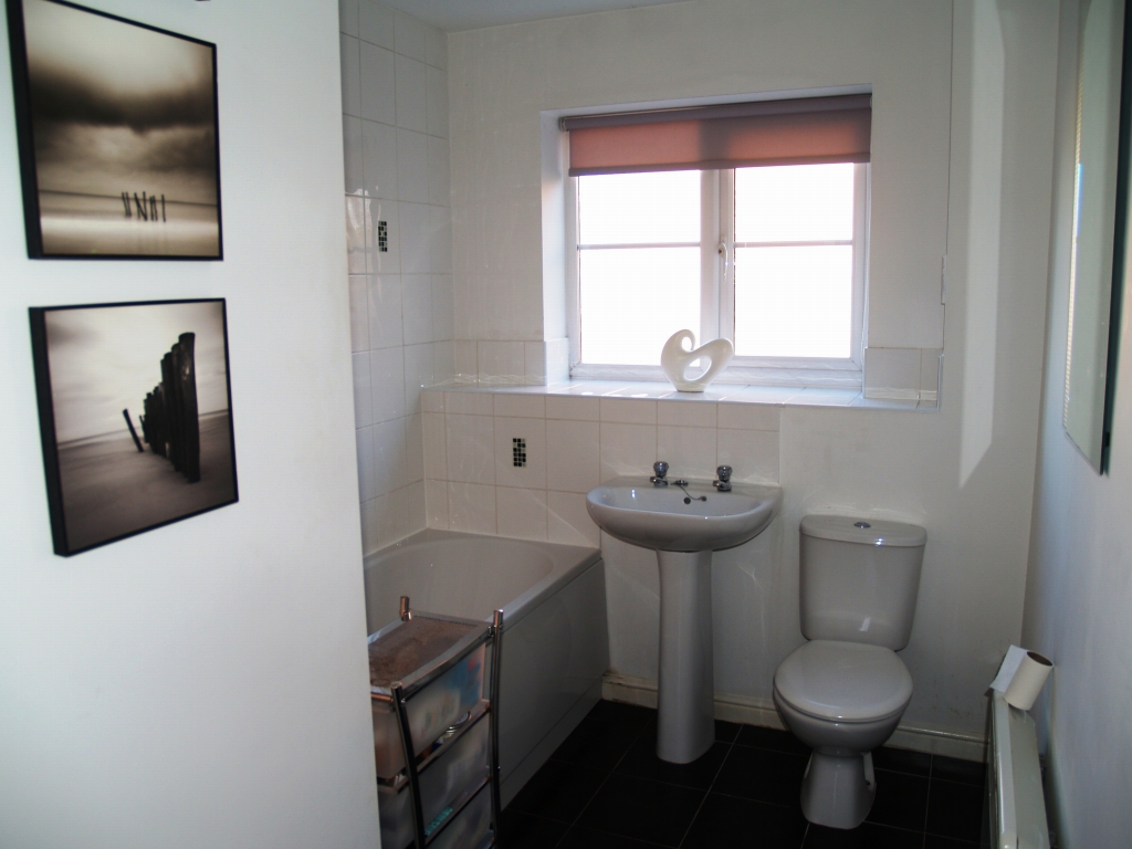 2 bedroom ground floor apartment Sold in Birmingham - photograph 7.